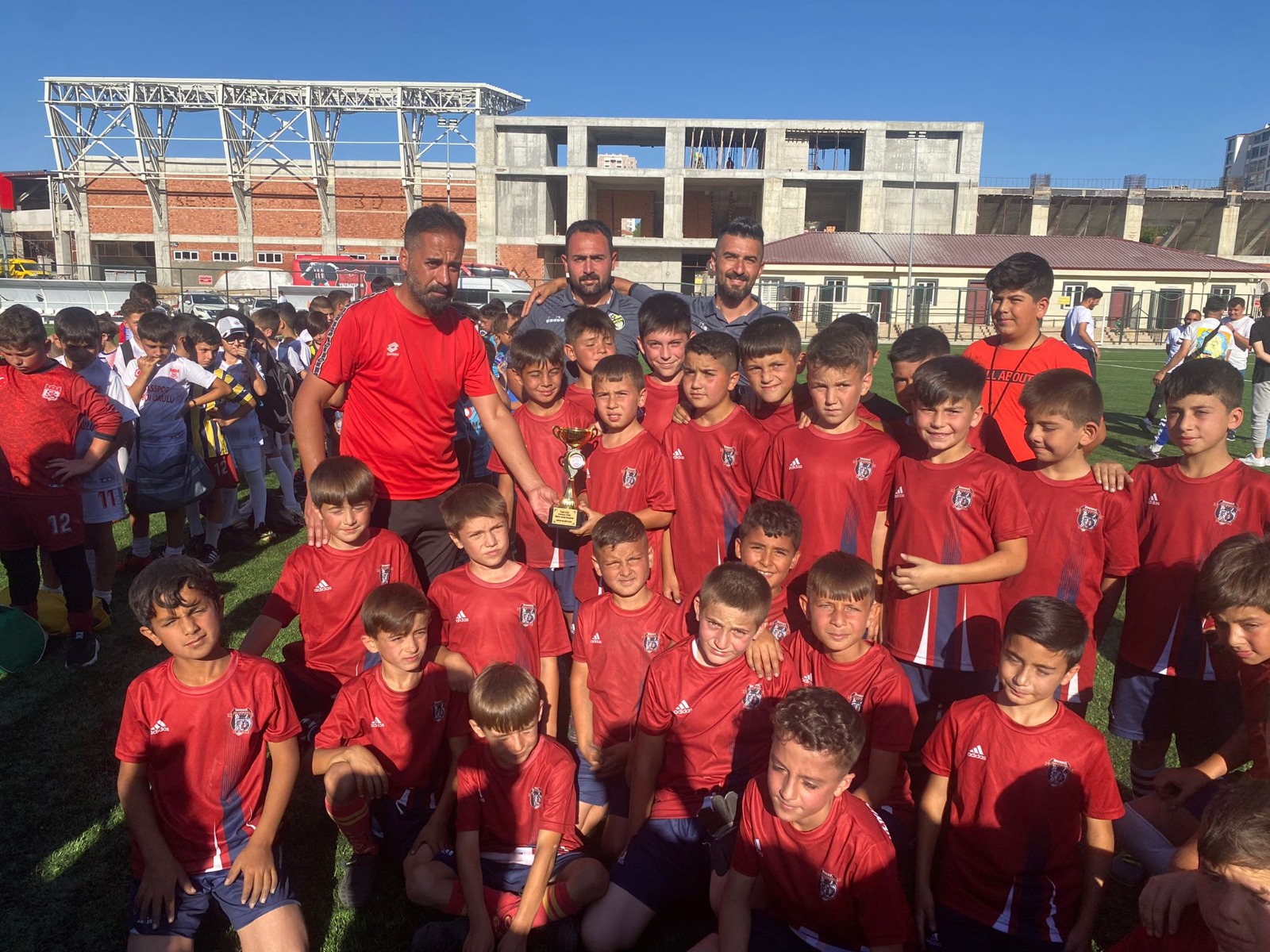 6cf5fdbd-4378-41e8-8c99-2983c62092e5