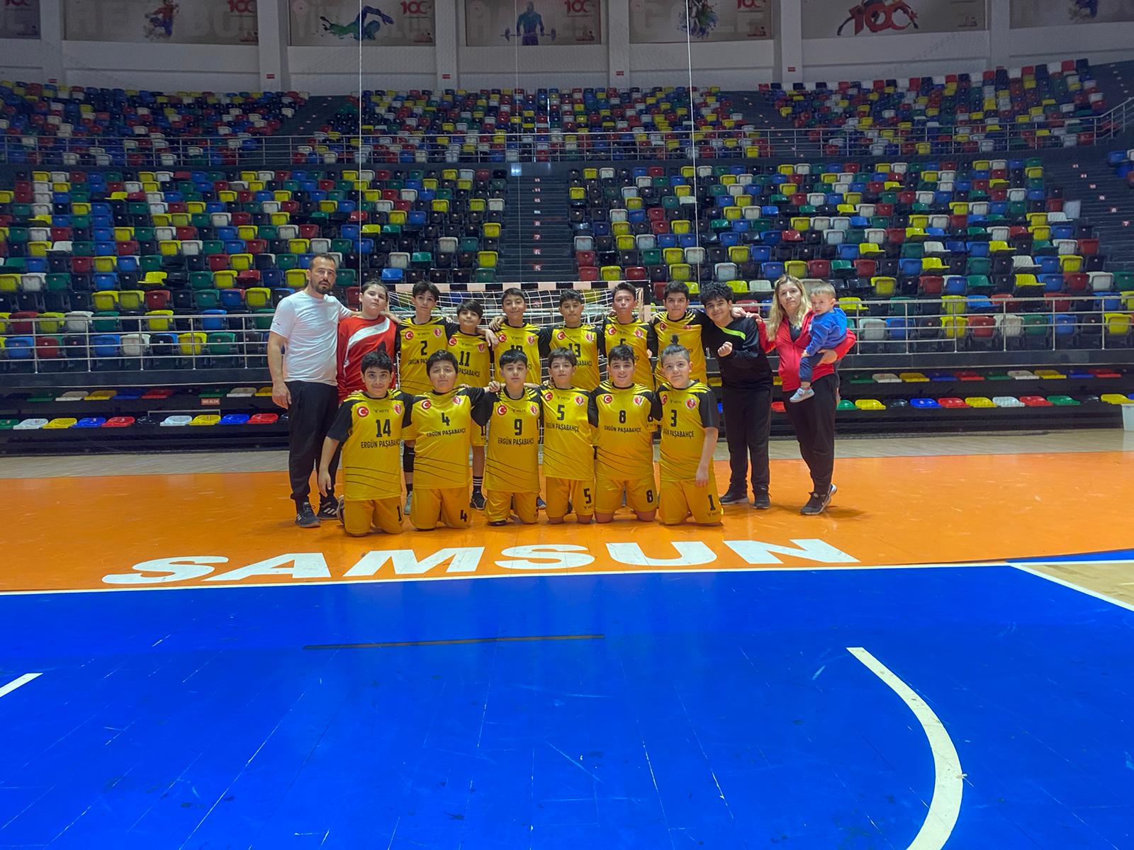 Küçük Erkek Hentbol Takımı Türkiye Yarı Finalinde