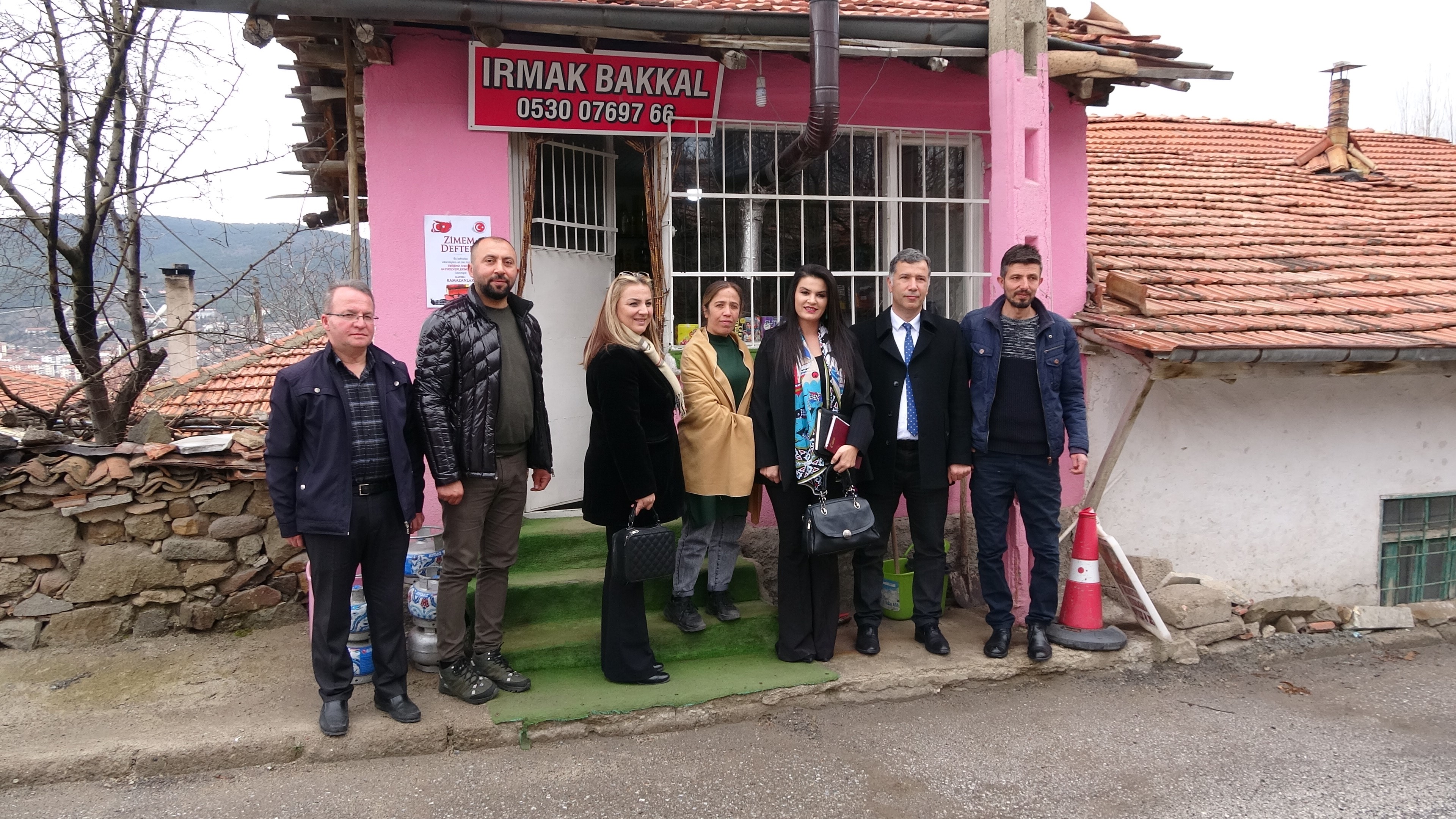 Yozgat'ta hayırsever bakkalın veresiye defterini kapattı (1)