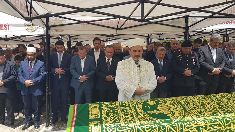 Bekir Bozdağ’ın acı günü (1)