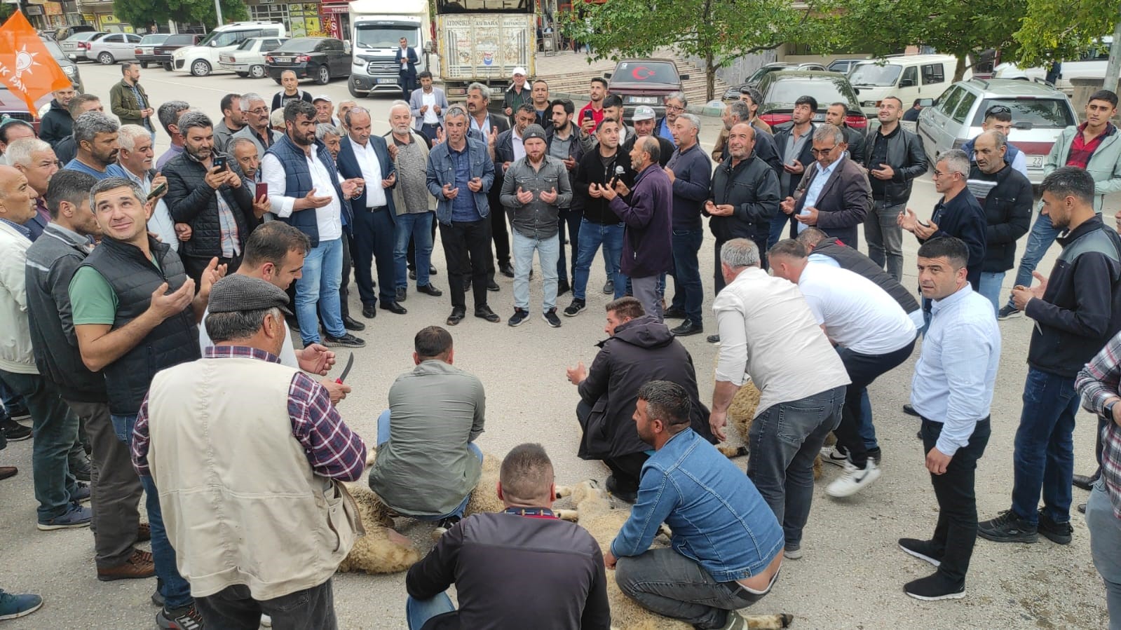 Cumhurbaşkanı Erdoğan için 7 küçükbaş hayvan kestirdi
