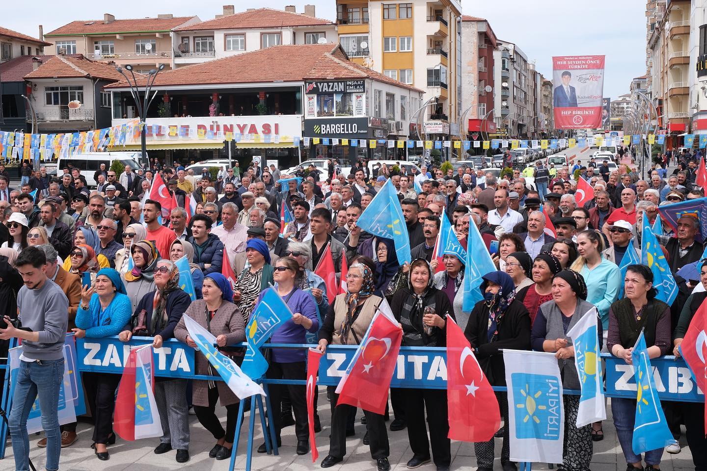 Kayalar, Yeni bir dönemin ayak sesleri geliyor (2)