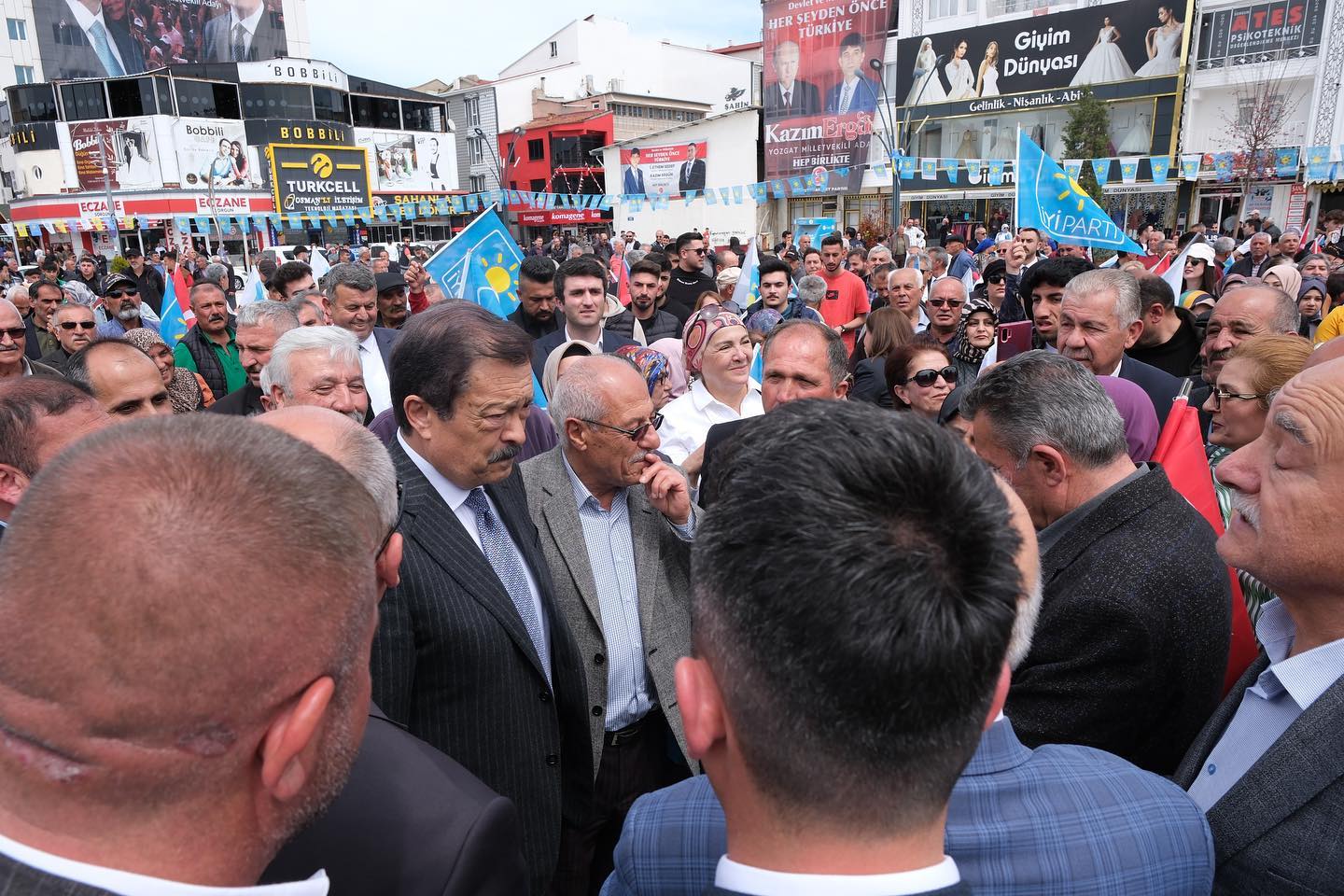 Kayalar, Yeni bir dönemin ayak sesleri geliyor (4)