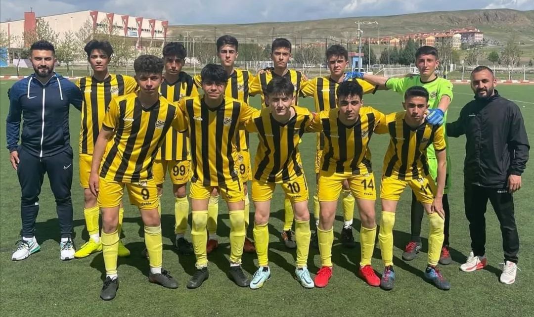 U15 Yozgat Şampiyonu Sorgun Belediyespor