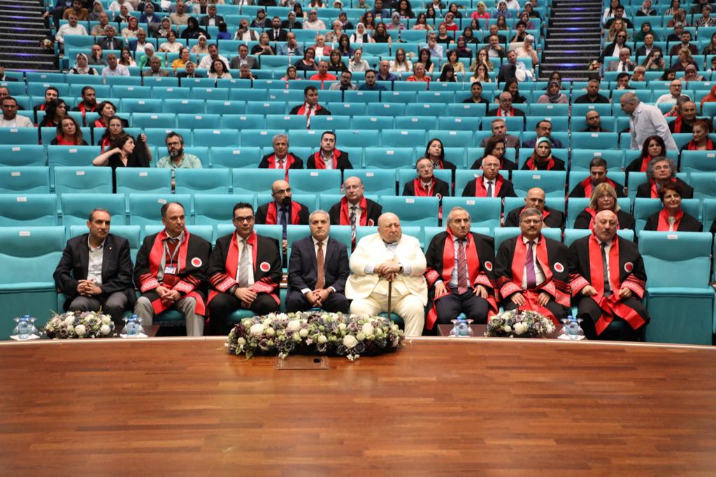 Bilal Şahin Başarılı Tıp Öğrencilerini Ödüllendirdi (4)