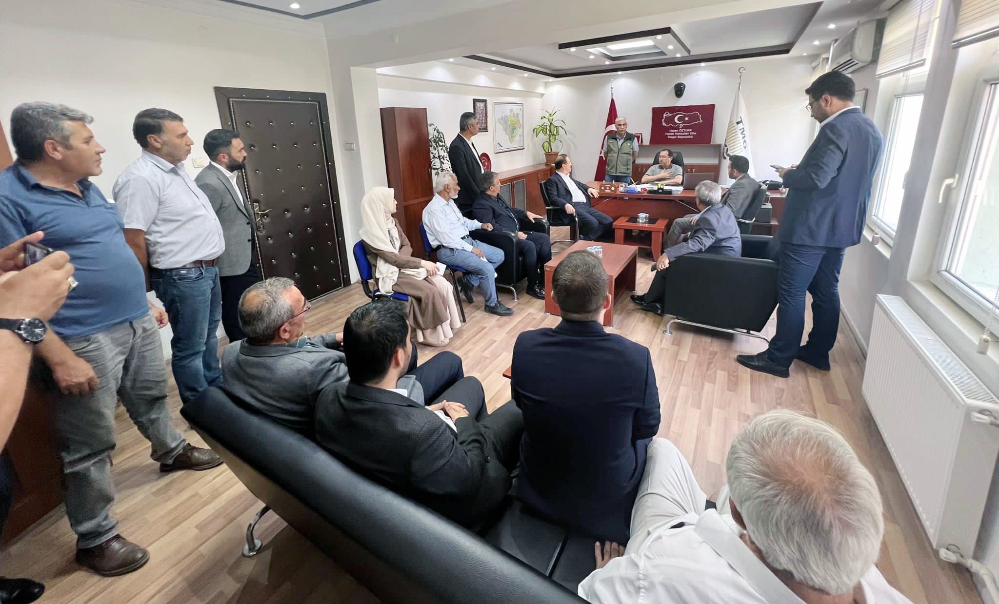 Ak Parti Milletvekilleri Yerköy’de ziyaretlerde bulundu (2)