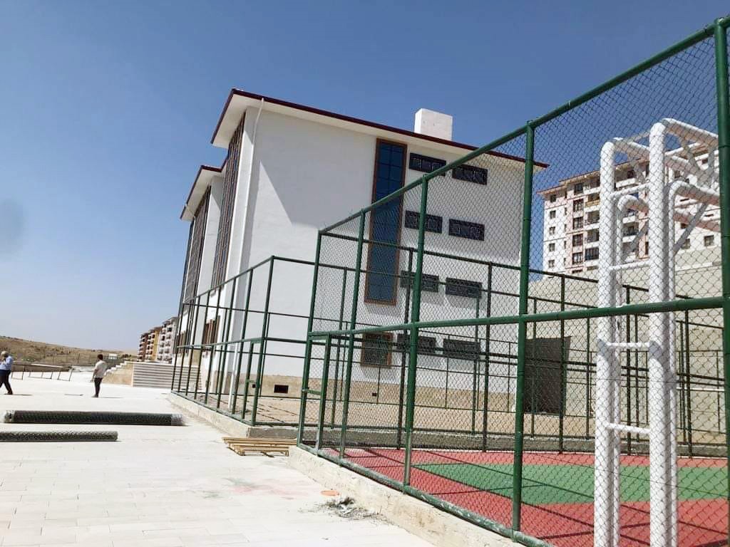 Yozgat'ta Öğrenciler Yeni Okullarına Kavuşacak (1)