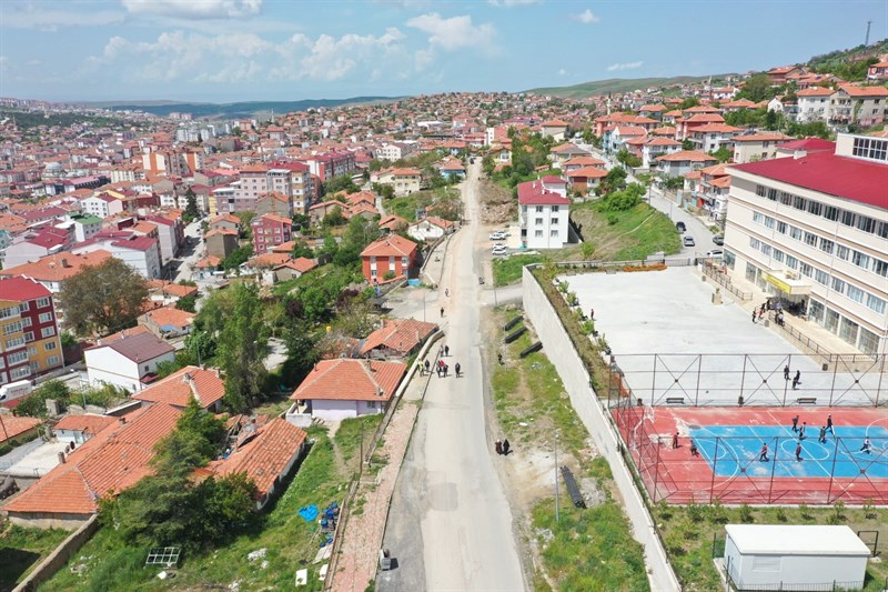 Yurt Caddesi Bulvarı'nda asfalt serimi başladı (2)