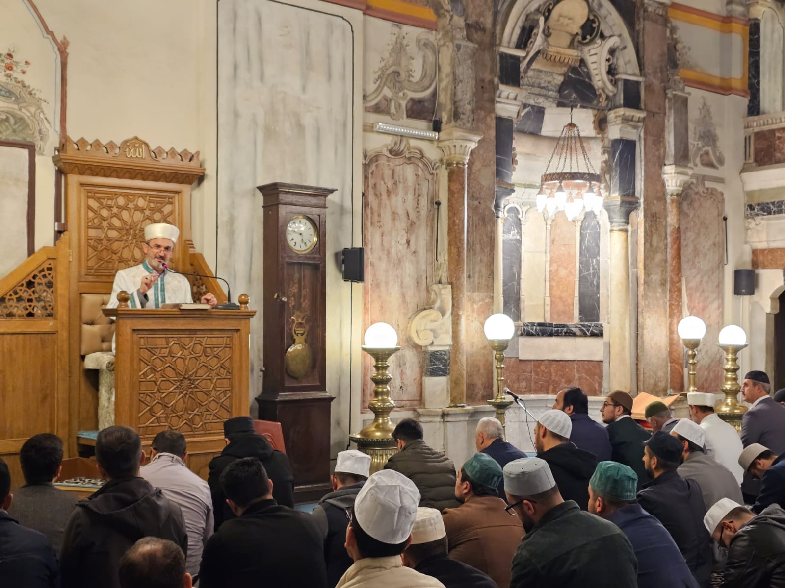 Yozgat'ta Gençler ve Aileler Sabah Namazında Buluştu  (2)