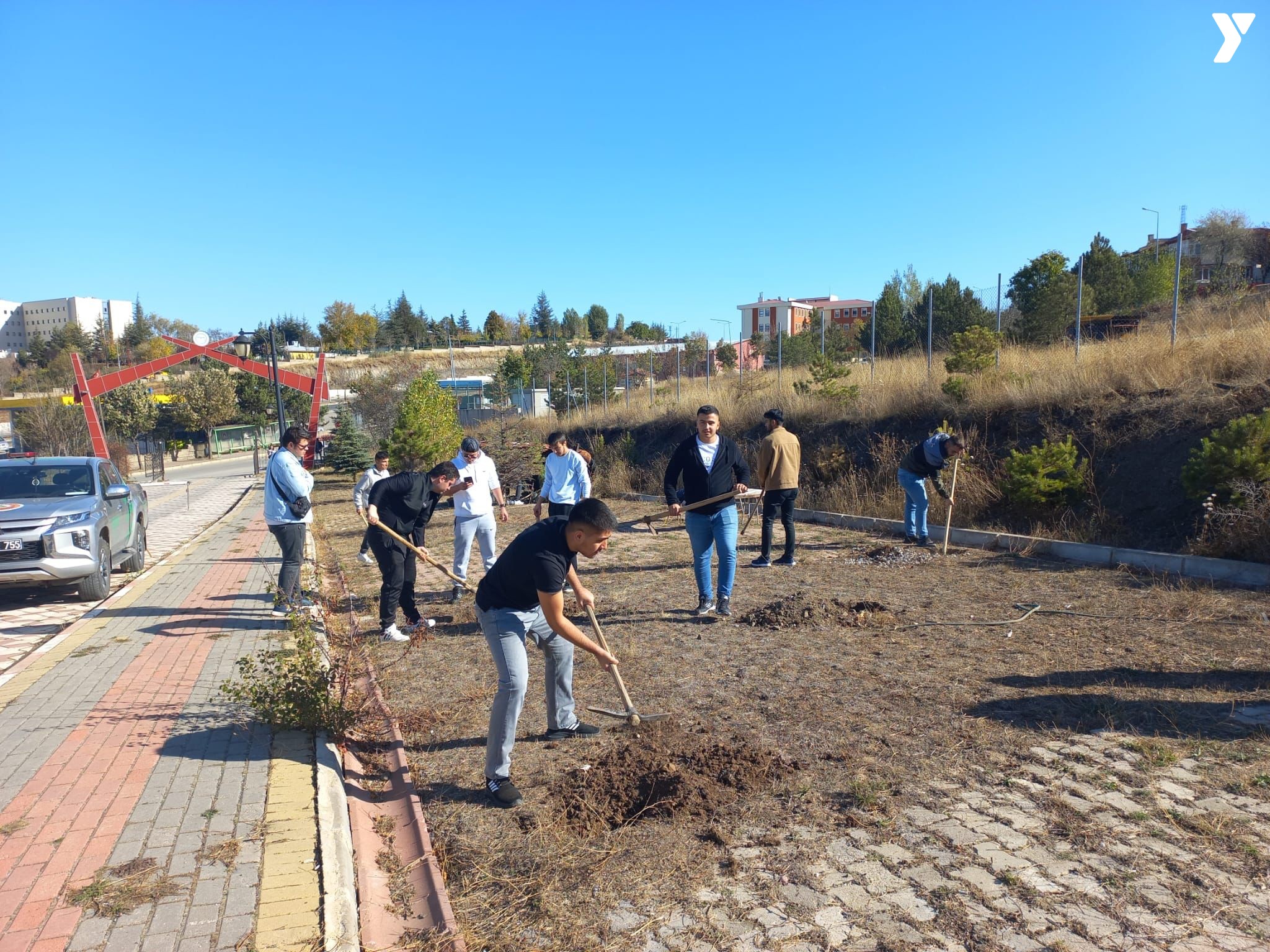 Yozgat'ta Cumhuriyetin 100. Yılına özel 100 fidan toprakla buluşacak1