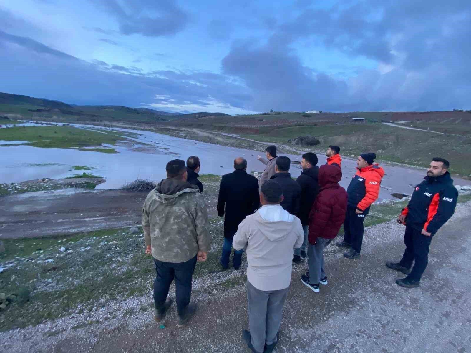 Afrin Çayı'nda mahsur kalan kişi kurtarıldı