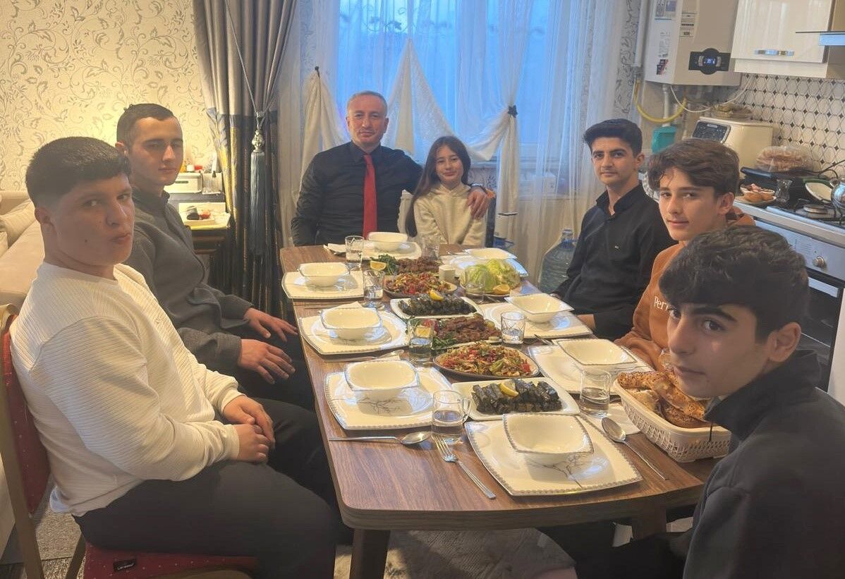 Ağrı Milli Eğitim Müdürü Kökrek'ten öğrencilere iftar