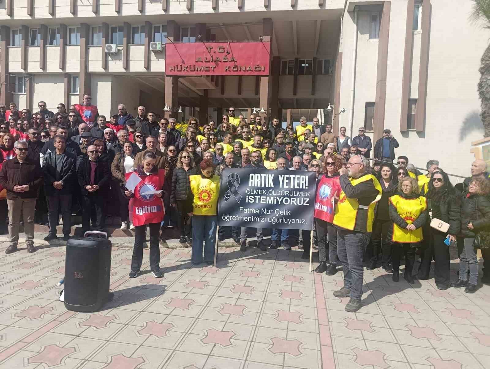 Aliağa'da eğitimcilerden şiddete karşı ortak tepki
