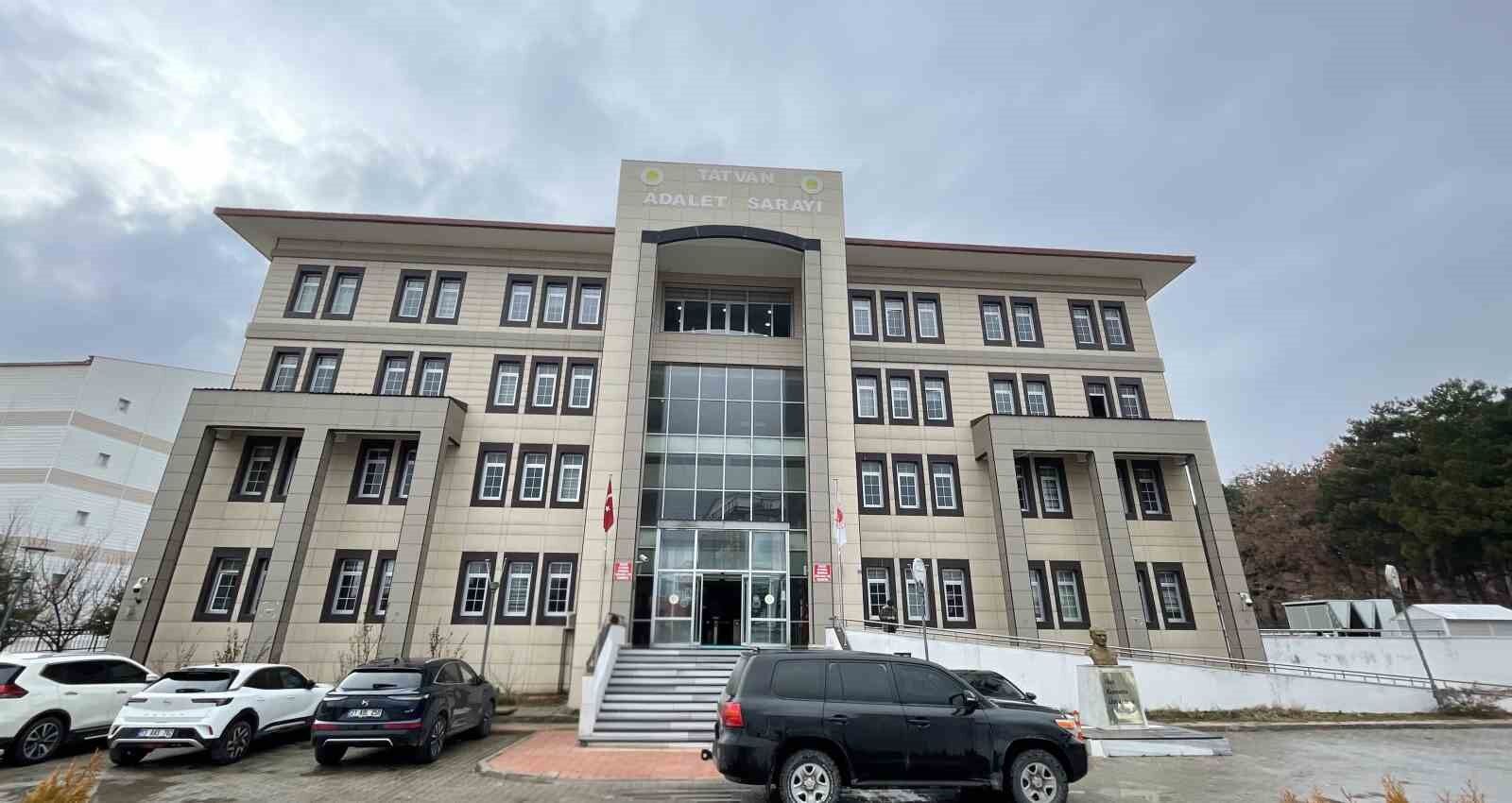 Bitlis'te sahte altın operasyonunda 2 tutuklama