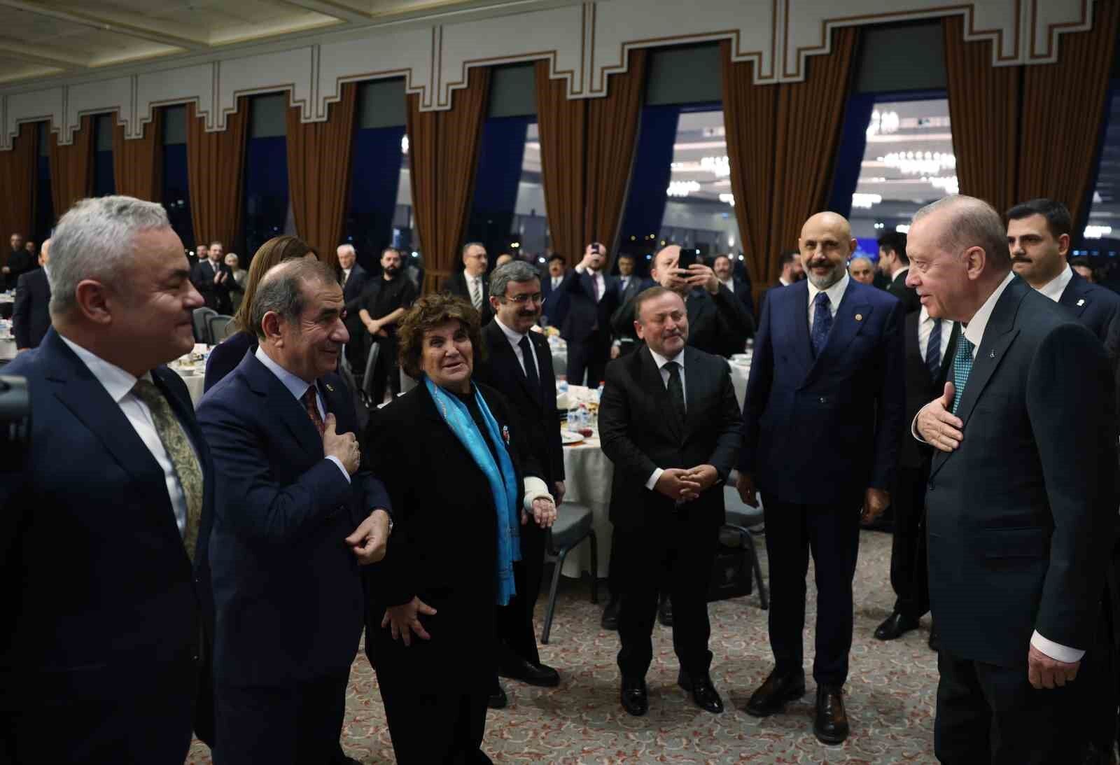 Cumhurbaşkanı Erdoğan: 'Türkiye her zaman savaşın değil barışın yanındadır'