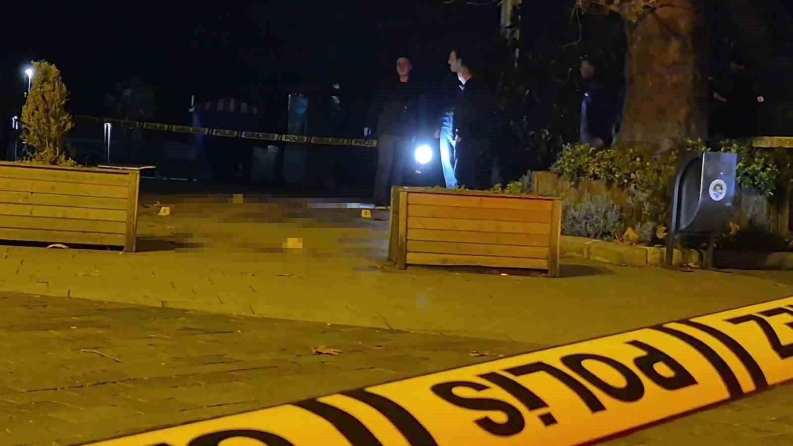 Eşinin dayısını bıçaklayarak öldüren sanık: 'Demir sopayla saldırdı, korkutmak için bıçağı savurdum'