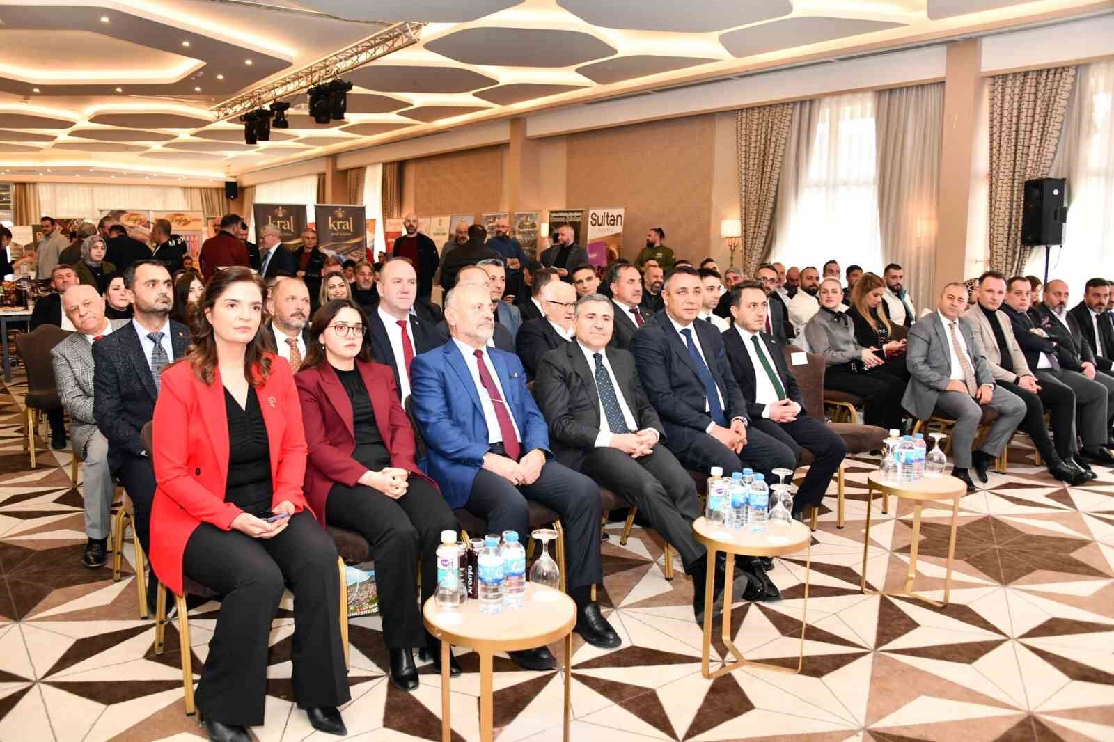 Gümüşhane'de turizm toplantısında rekabet yerine 'iş birliği' vurgusu