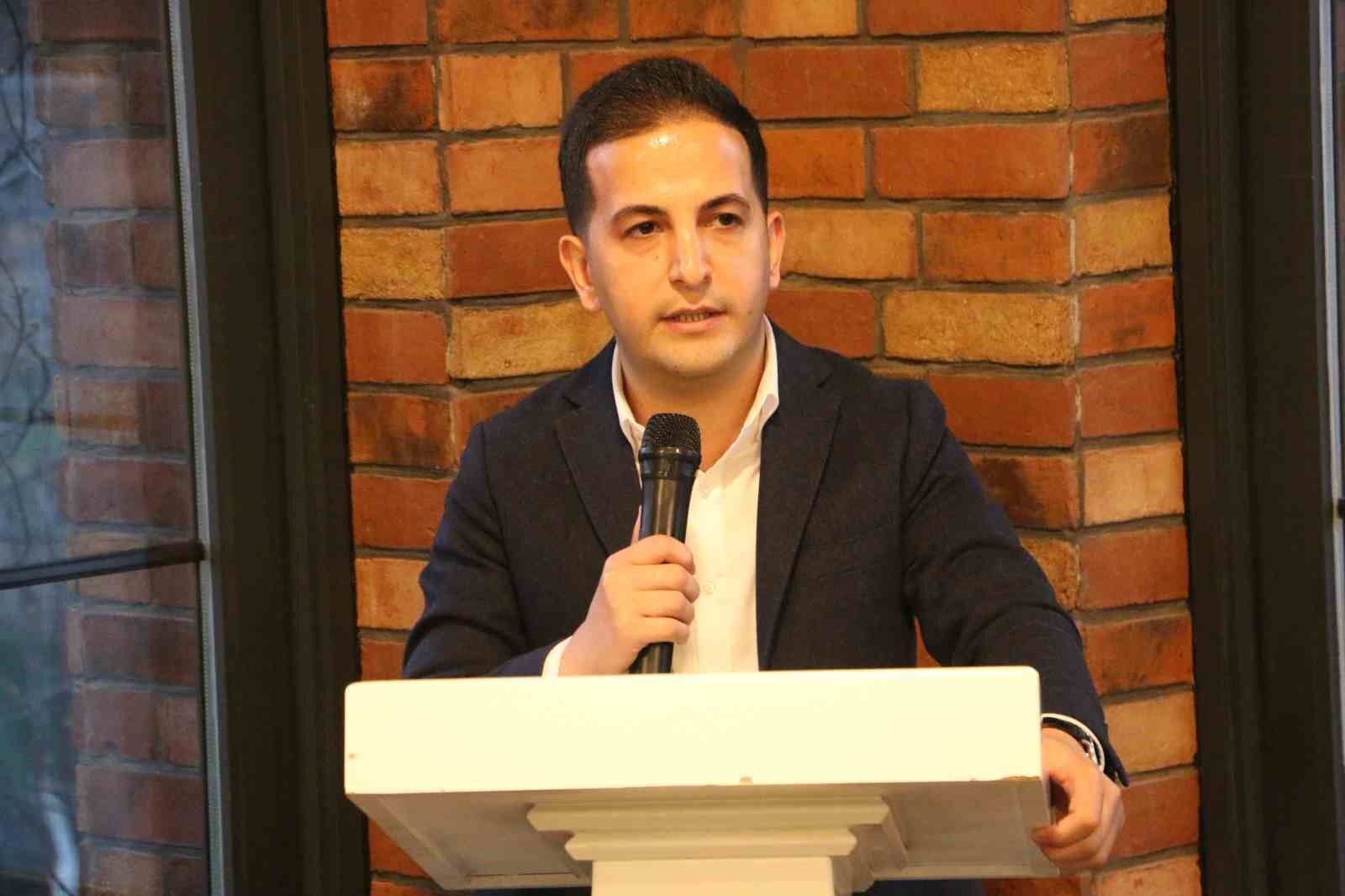 Hak-İş Diyarbakır İl Başkanlığı üyeleri iftarda buluştu