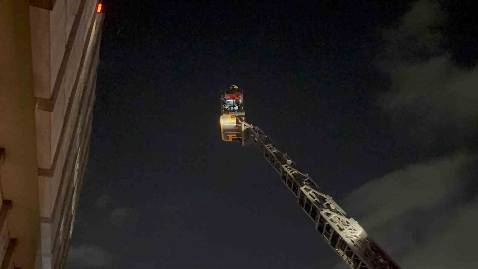 İstanbul Okmeydanı Ağız ve Diş Sağlığı Hastanesi'nde yangın paniği