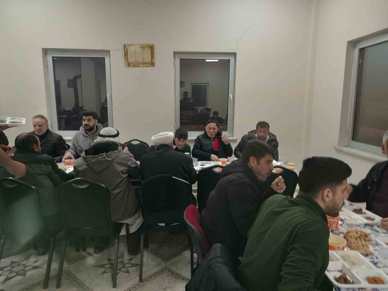 Karadenizliler Van'da geleneksel iftarda buluştu