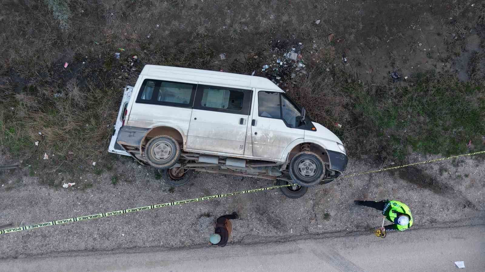 Kırıkkale'de işçi servisi kamyonla çarpıştı: 5 yaralı