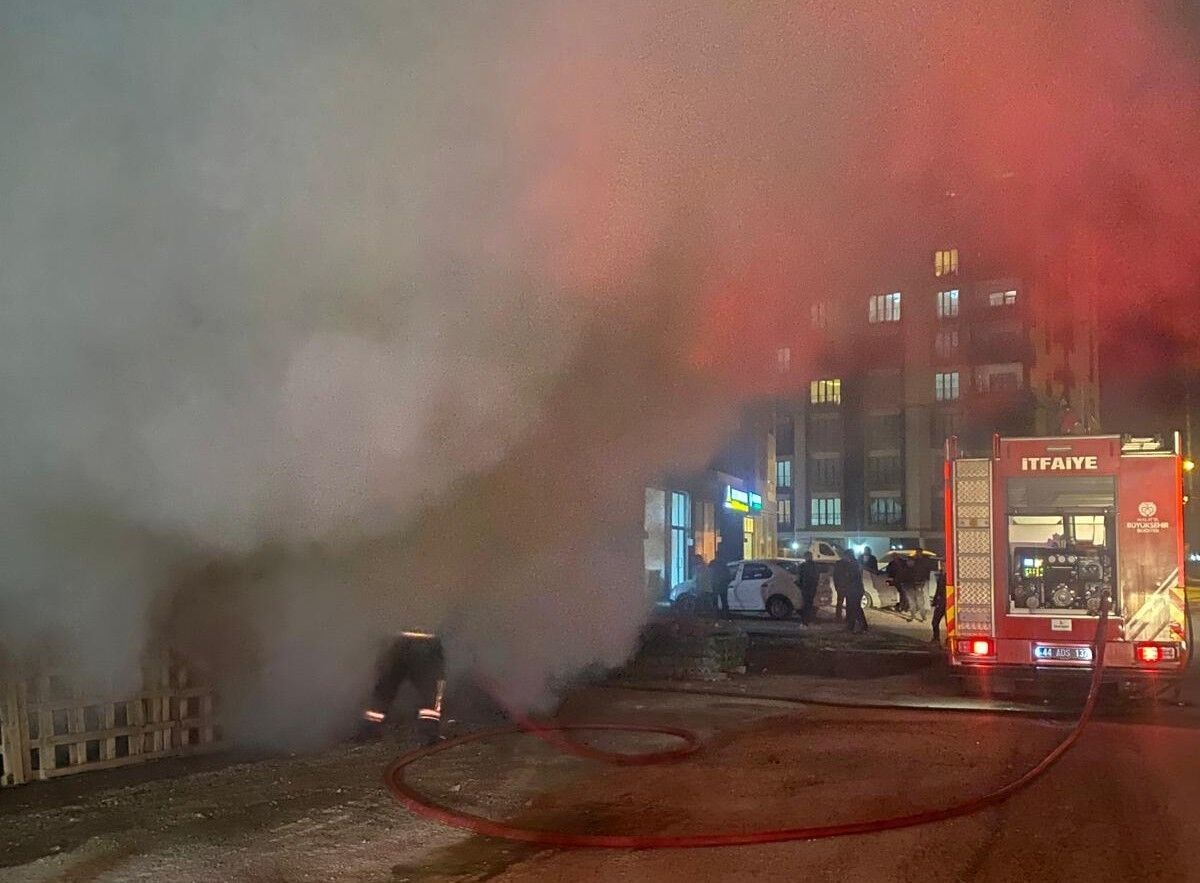 Malatya'da konteyner yangını