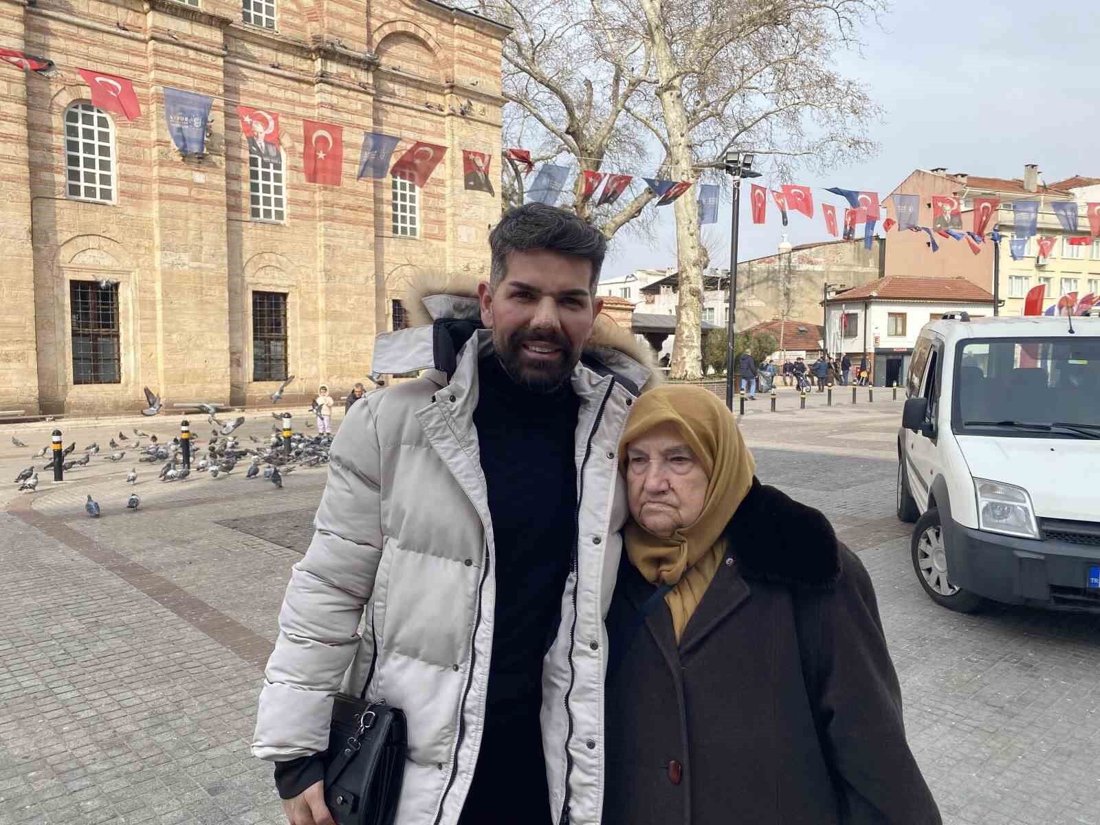 Mehmet Çevik sahnelere ara verdi, Ramazan'da maneviyata yöneldi