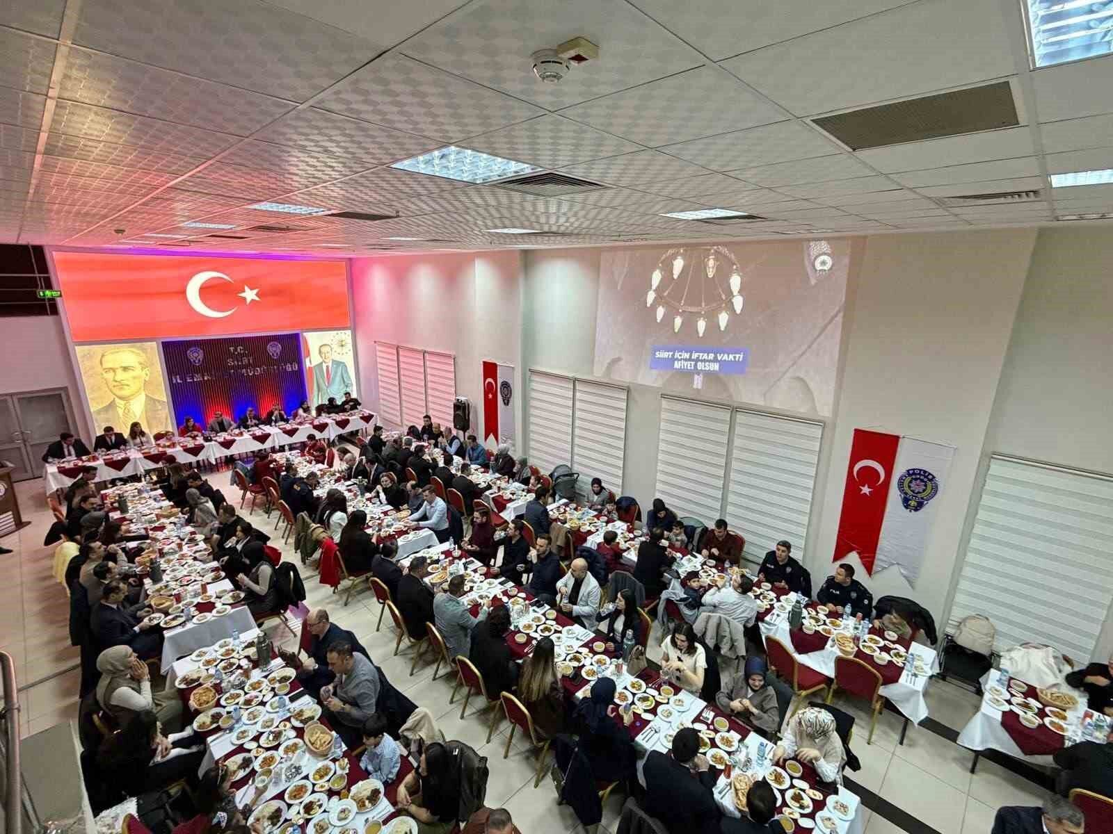 Siirt'te yargı ve emniyet mensupları iftarda buluştu