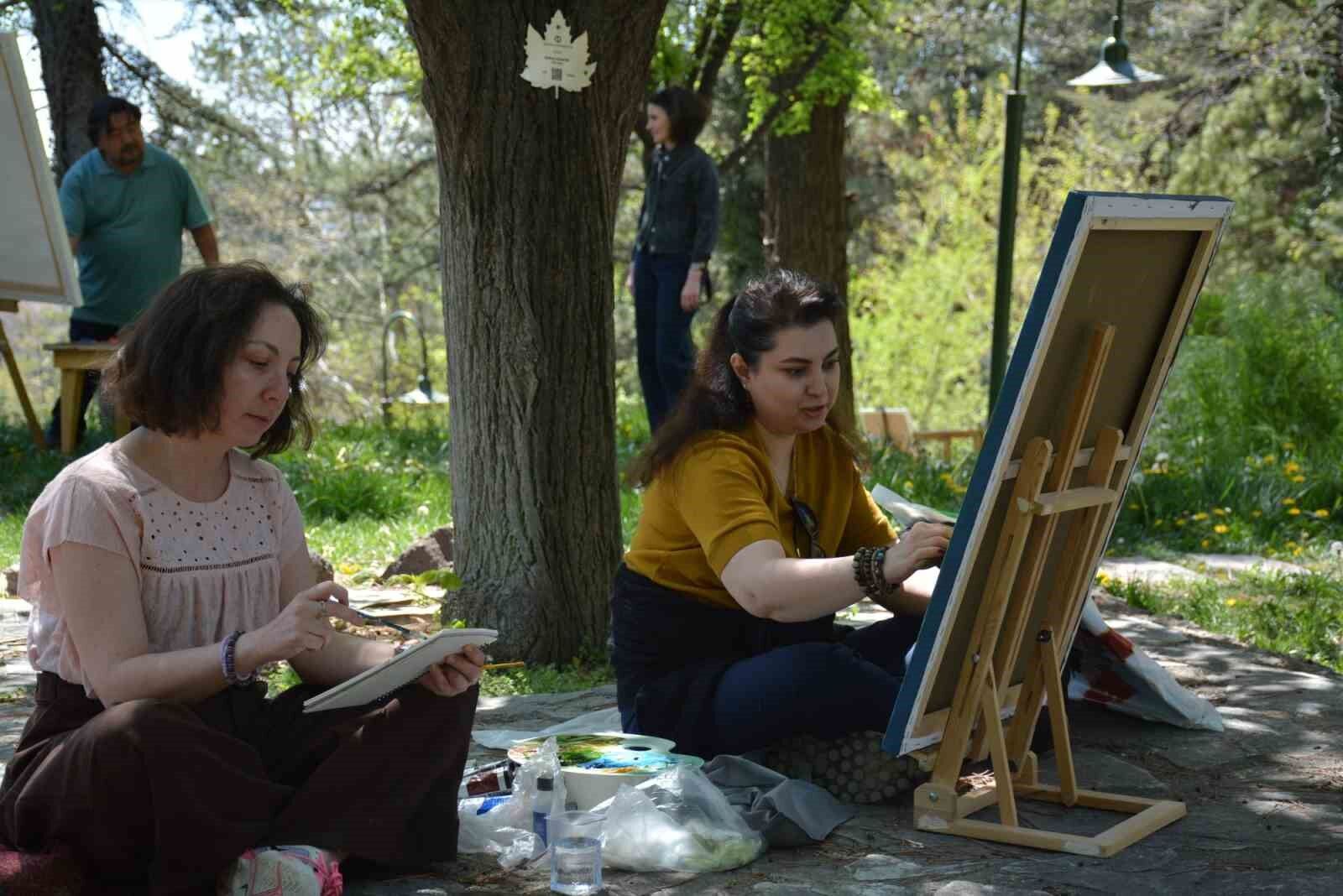 Anadolu Üniversitesi Japon Bahçesinde 'Açık Hava Resim Çalıştayı'