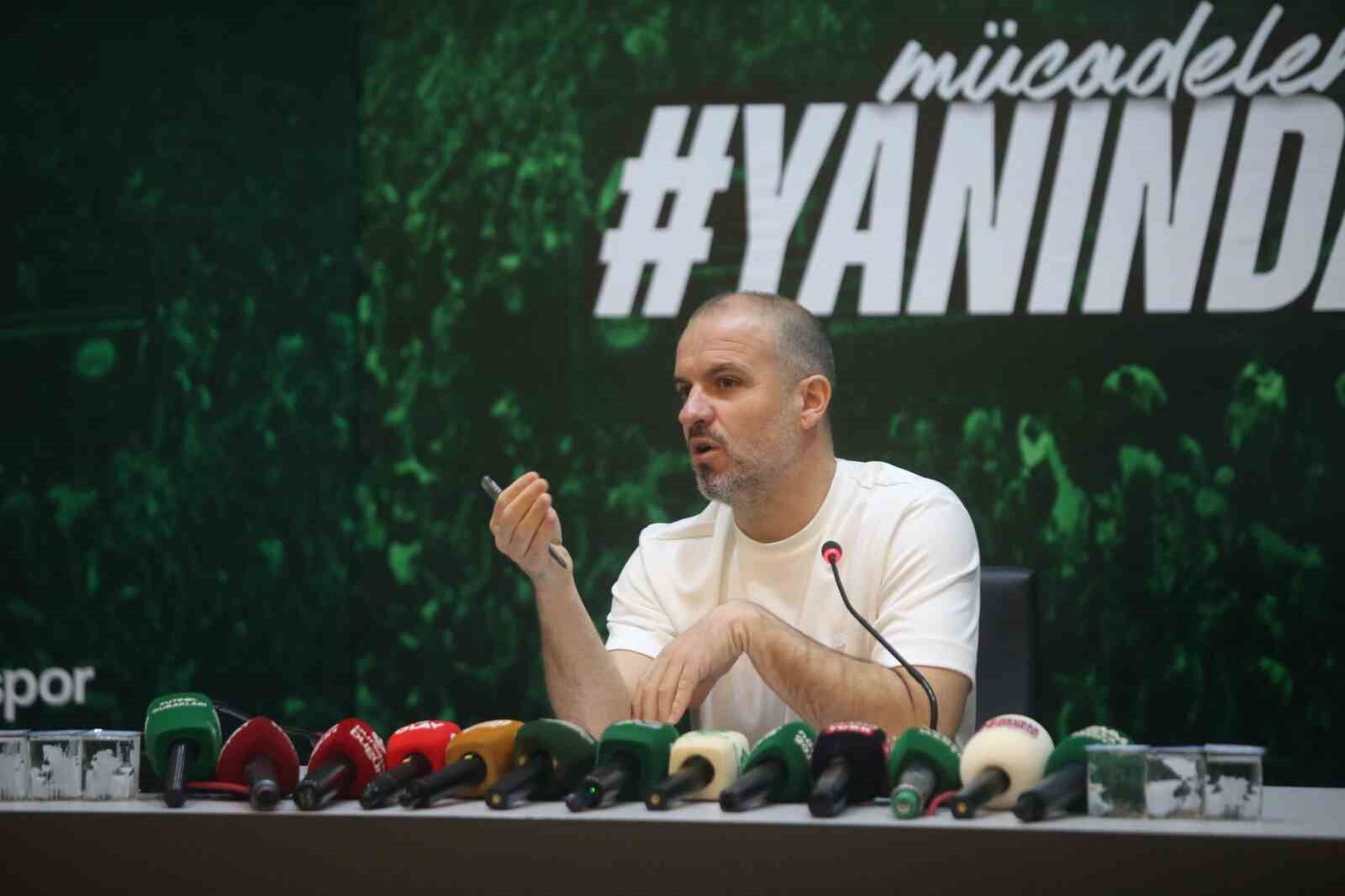 Bursaspor Teknik Direktörü Mustafa Er, transfer takvimini açıkladı