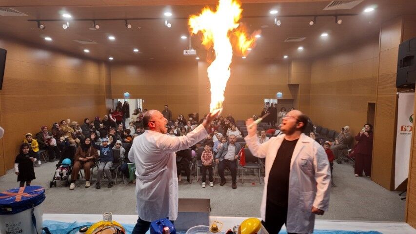 Çocukların bayramı Gonca'da şenliğe dönüştü