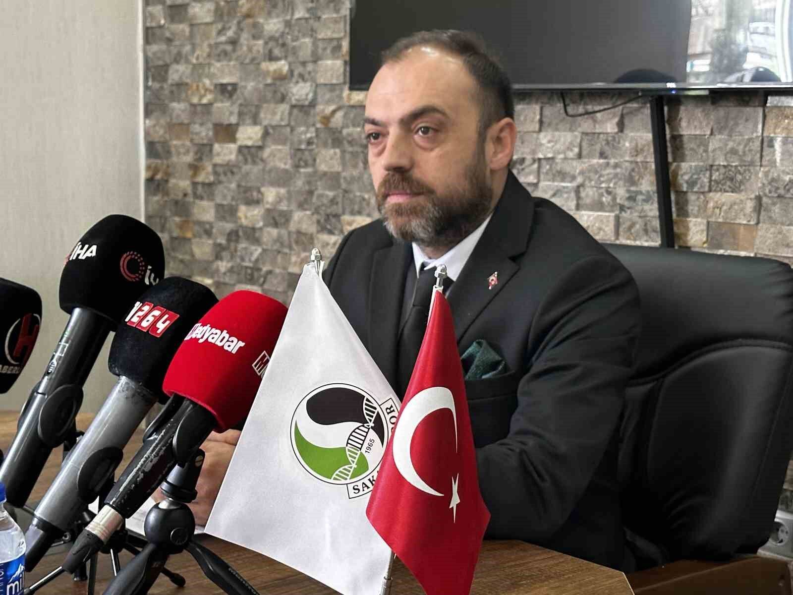 Enes Zengin: 'Biz bir enkaz aldık'