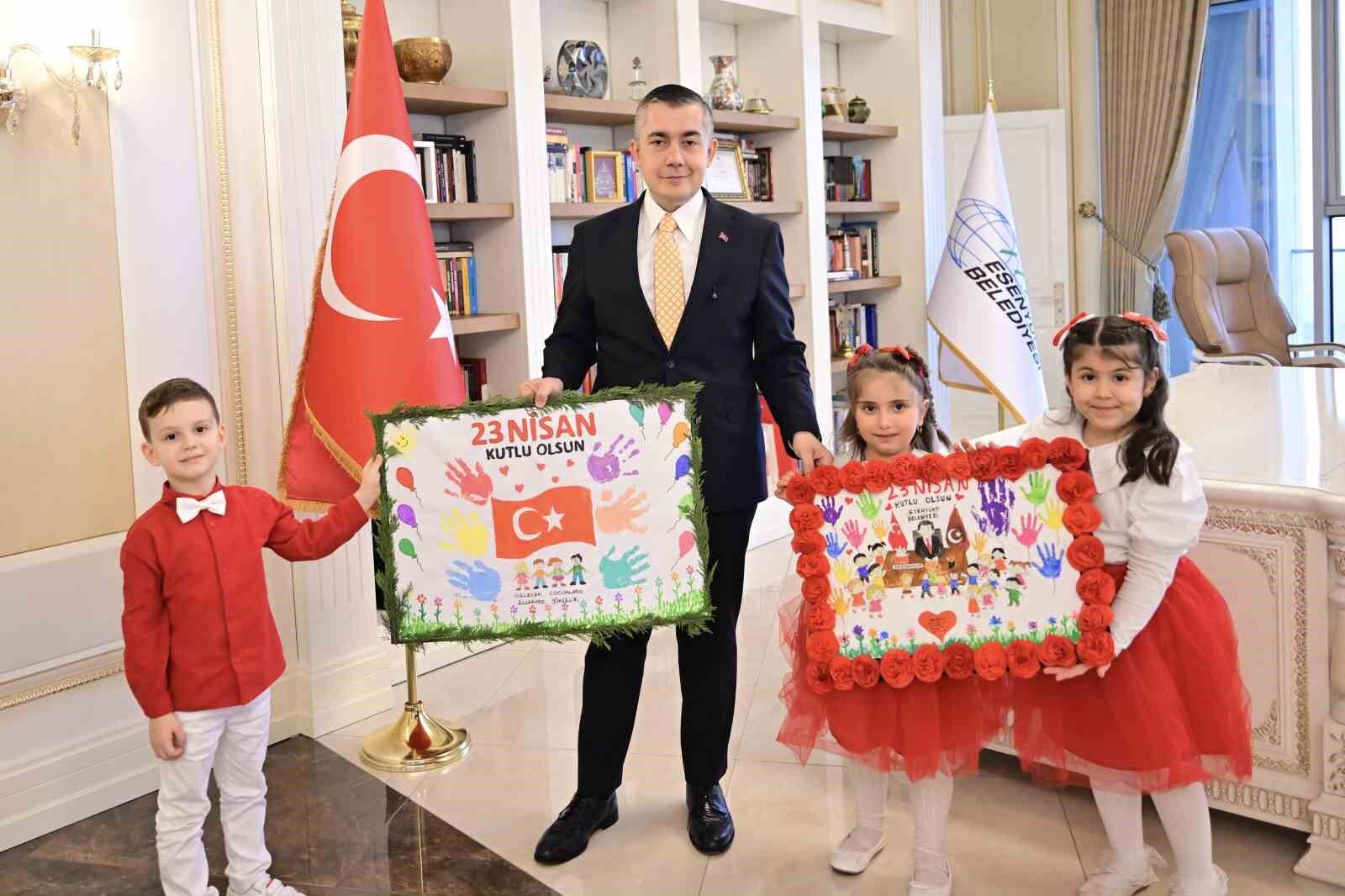 Esenyurt Belediye Başkan Vekili Aksoy'a 23 Nisan'da anlamlı ziyaret