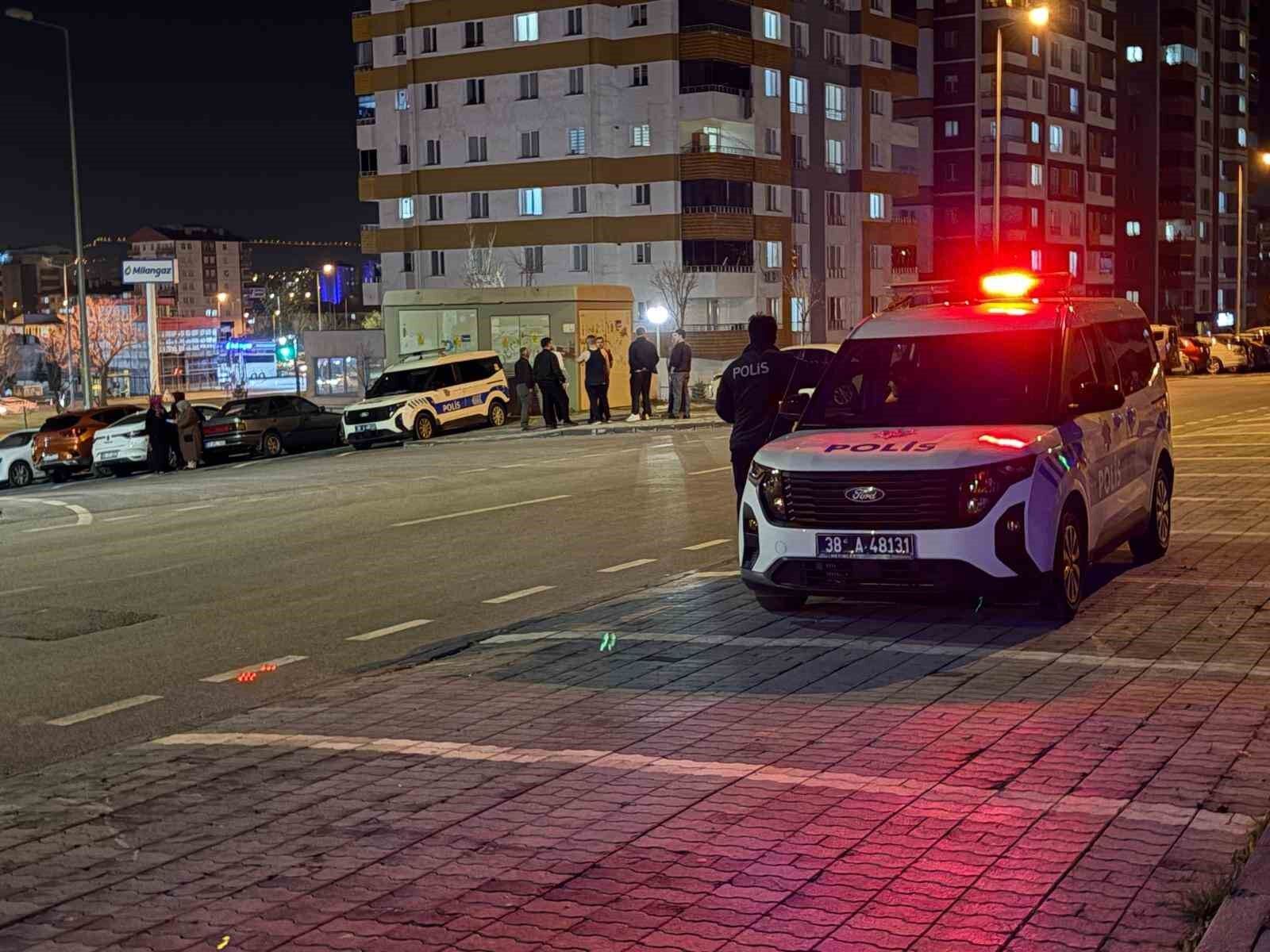 Kayseri'de iki grup arasında bıçaklı kavga: 4 yaralı