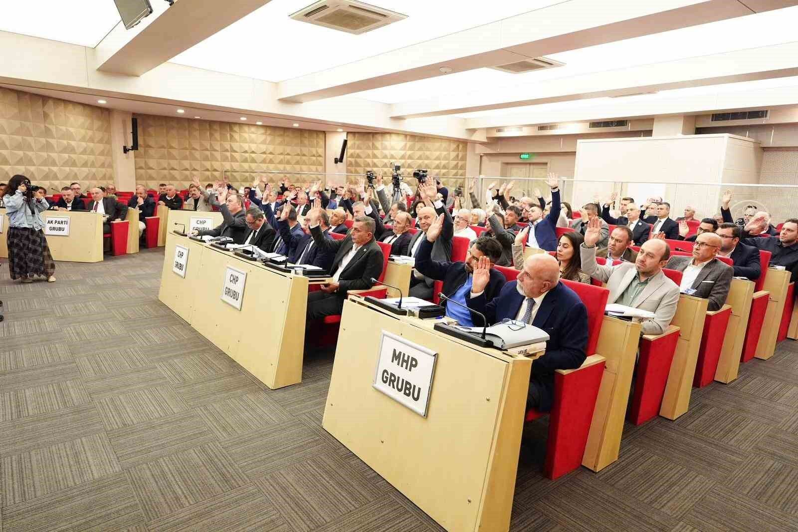 Manisa Büyükşehir 2025'i 1 milyar TL fazlayla kapattı