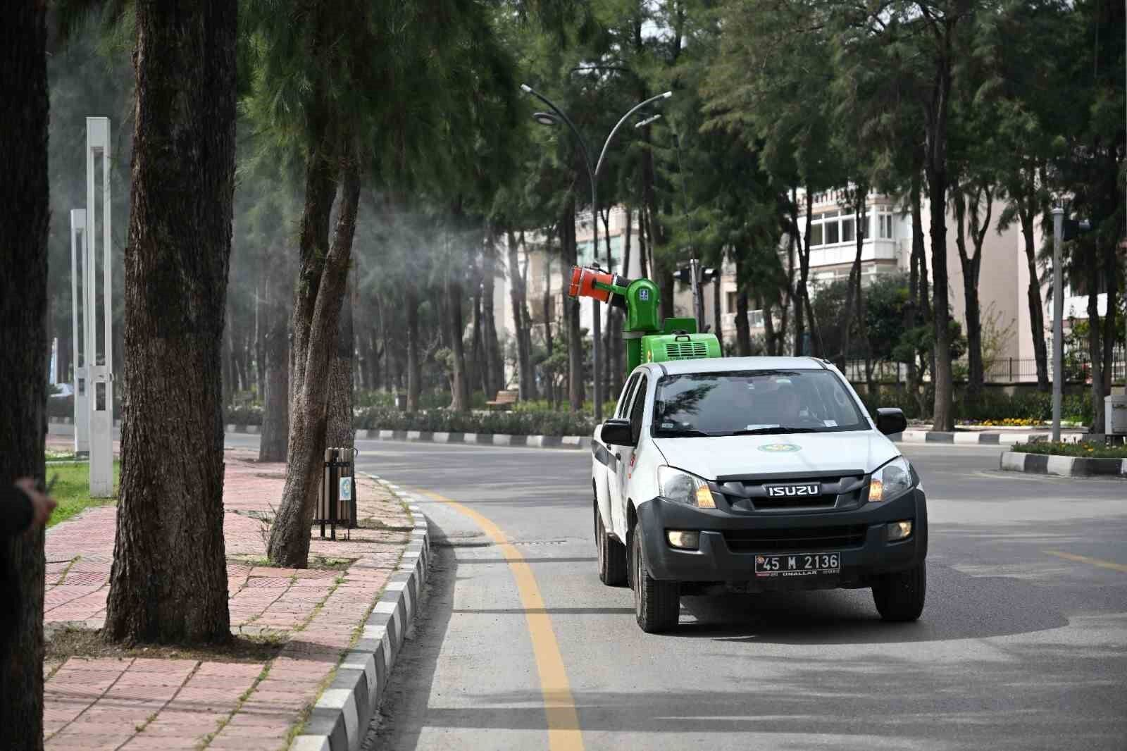 Manisa'da sineklere geçit yok