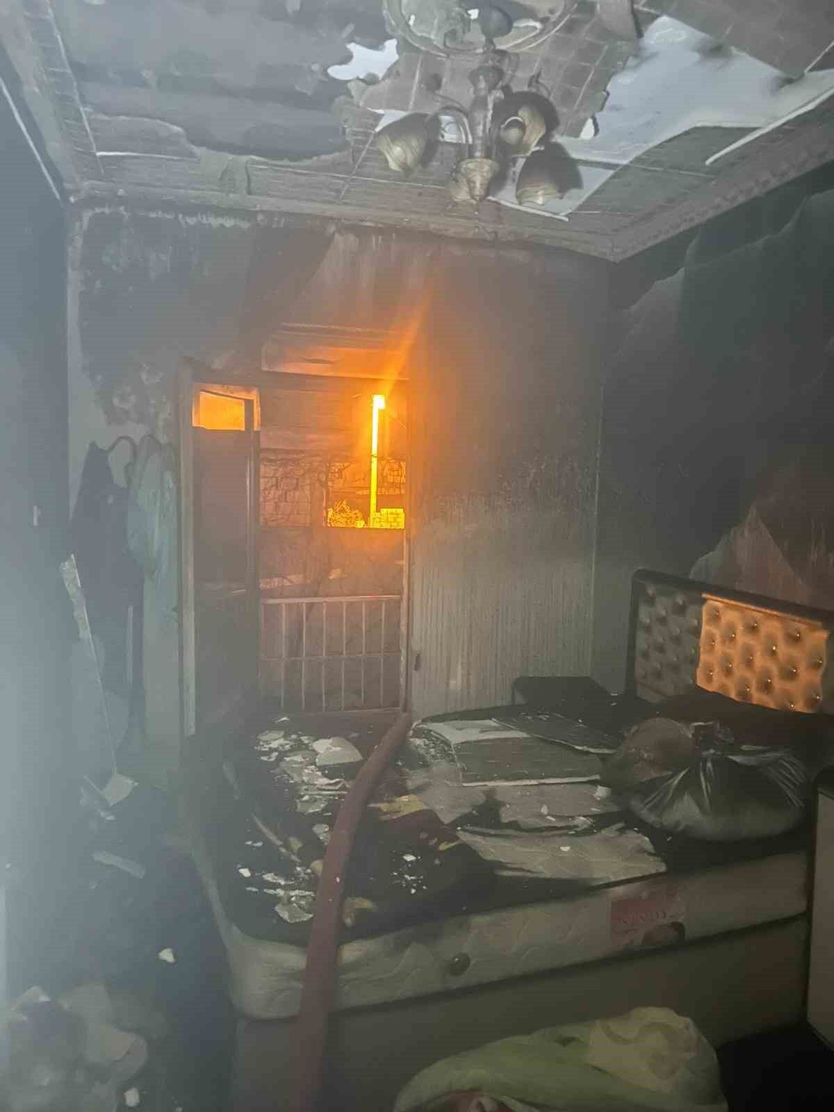 Mardin'de müstakil evde çıkan yangın söndürüldü