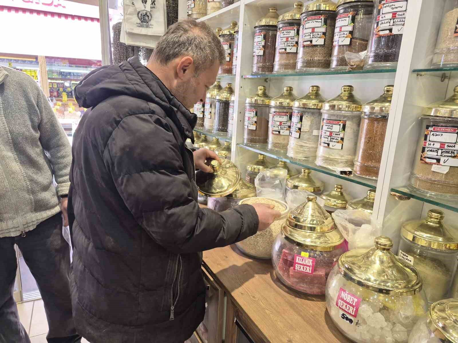 Mevsim geçişlerinde kırgınlığa karşı bu bitkisel karışım öneriliyor