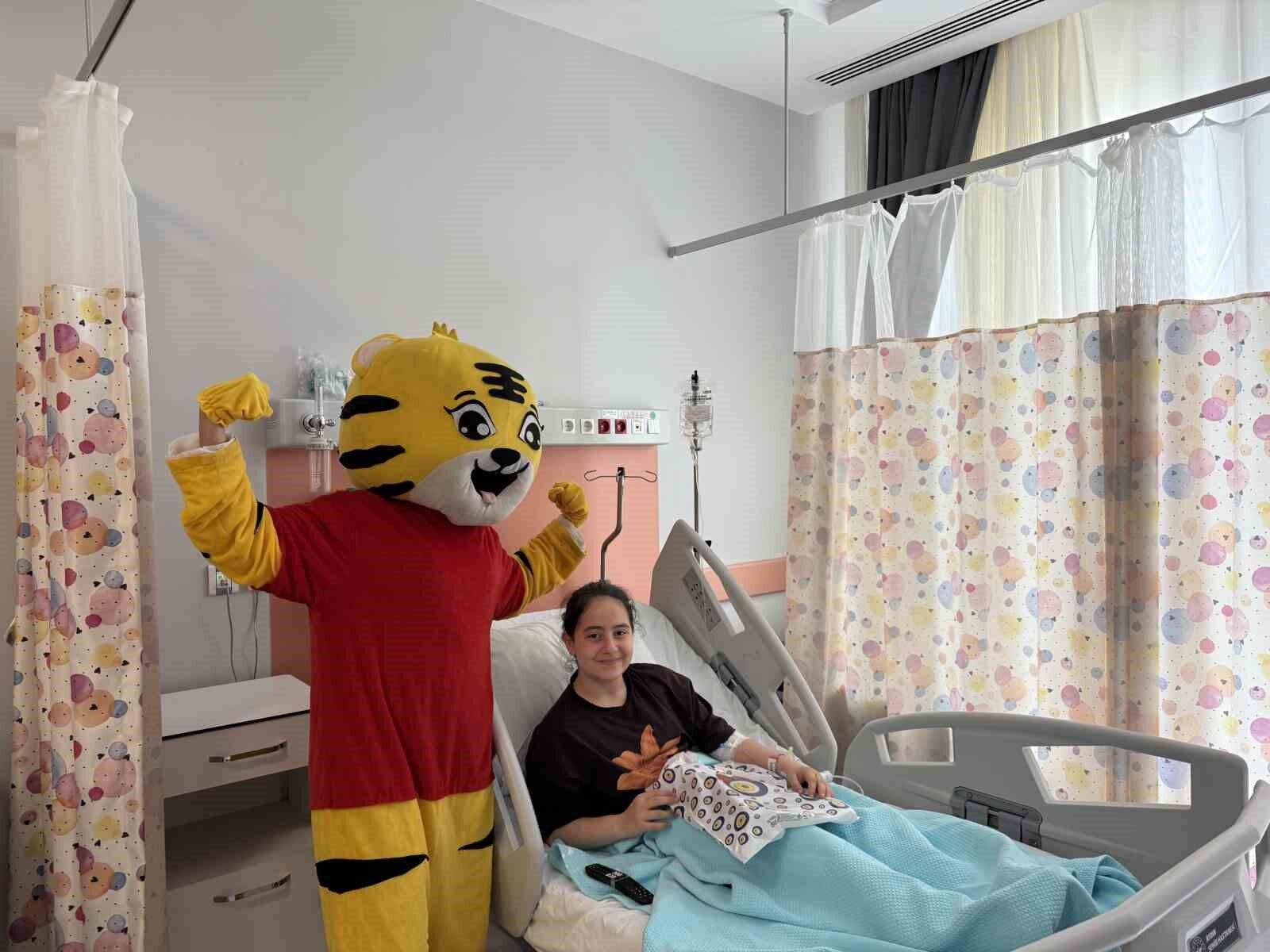 Minik kalplere moral oldular, farkındalık oluşturdular