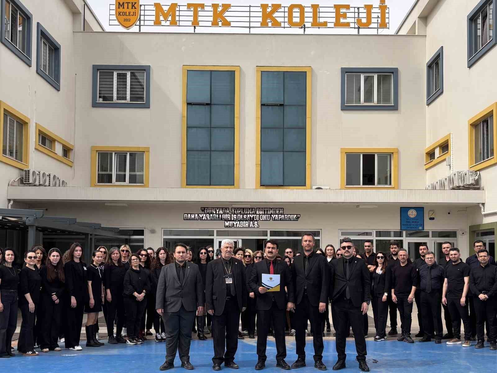 MTK Okulları'nda siyah giyerek şiddete sessiz kınama