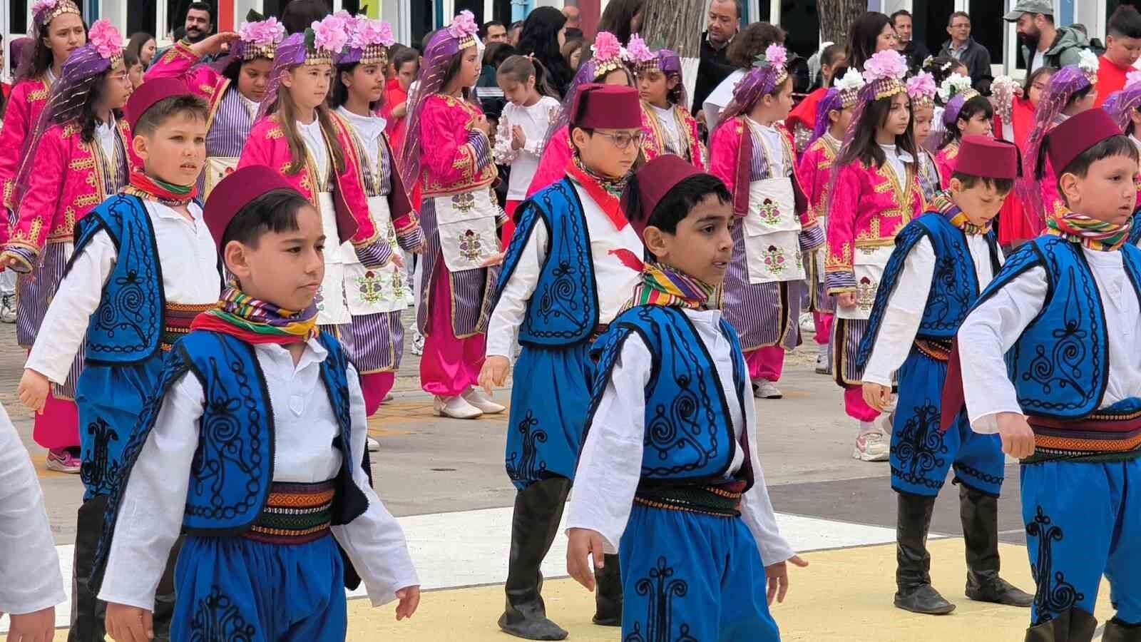 Muğla'da 23 Nisan coşkusu törenlerle kutlandı