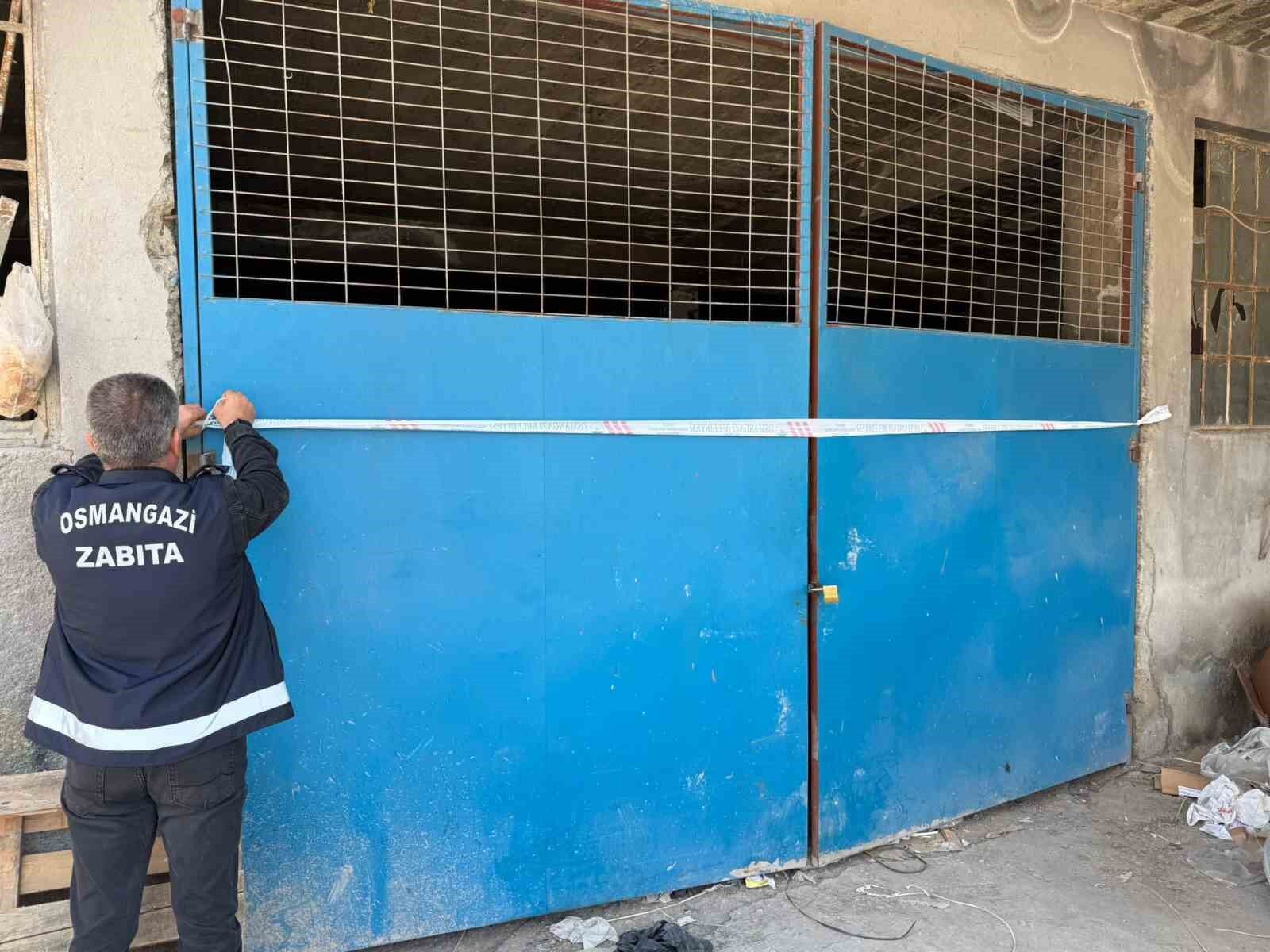 Osmangazi'de tehlikeli atık döken araca ağır ceza