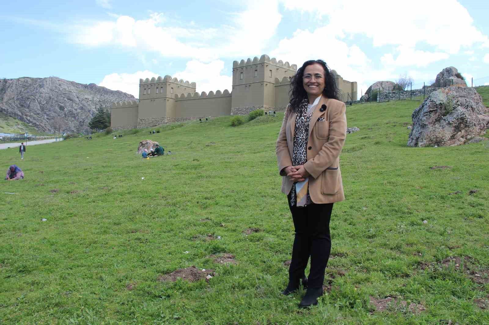 UNESCO Komitesi Üyesi Prof. Dr. Özünel: 'Hattuşa, UNESCO'nun dünya ve insanlığa barış getirme idealinin önemli bir temsilcisi'