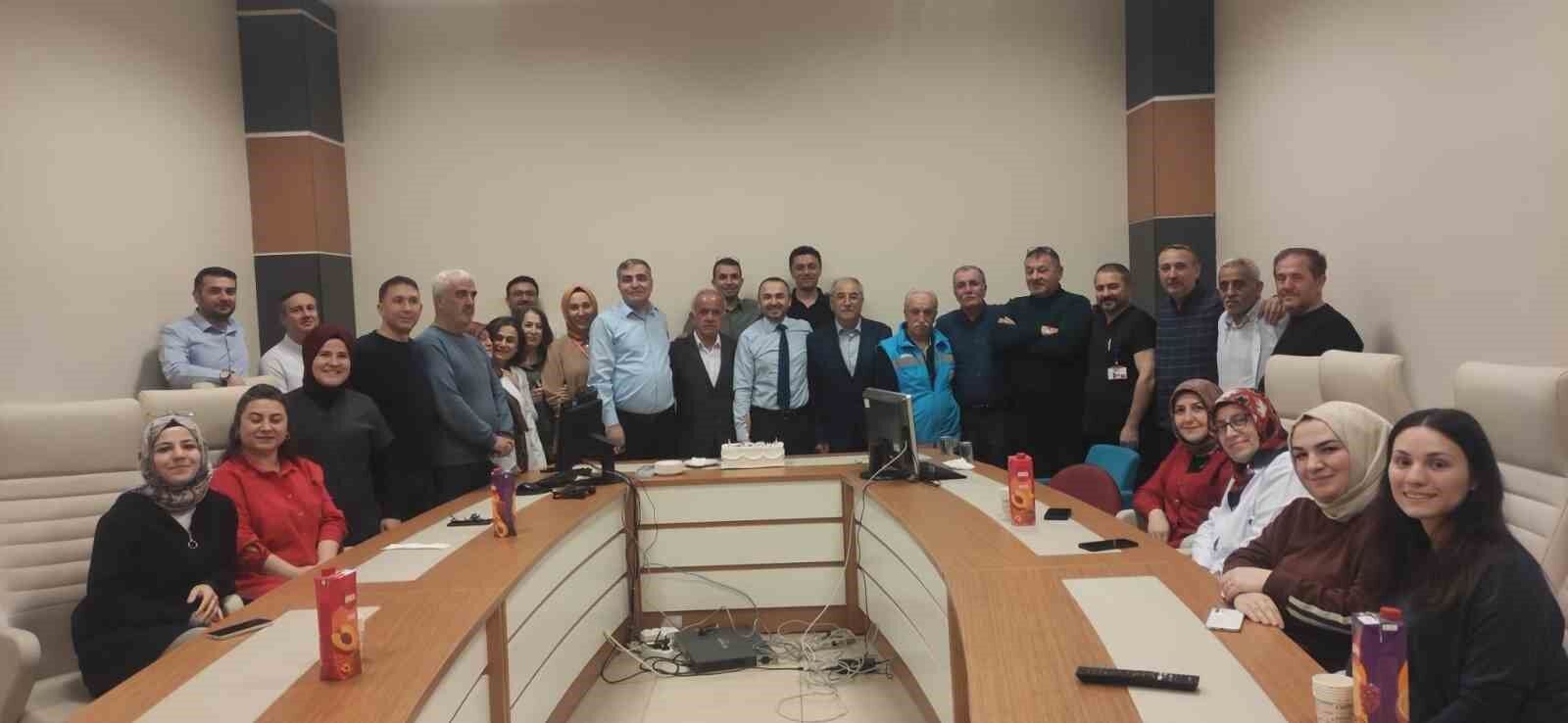 Vezirköprü'de emekliye ayrılan hastane çalışanlarına veda