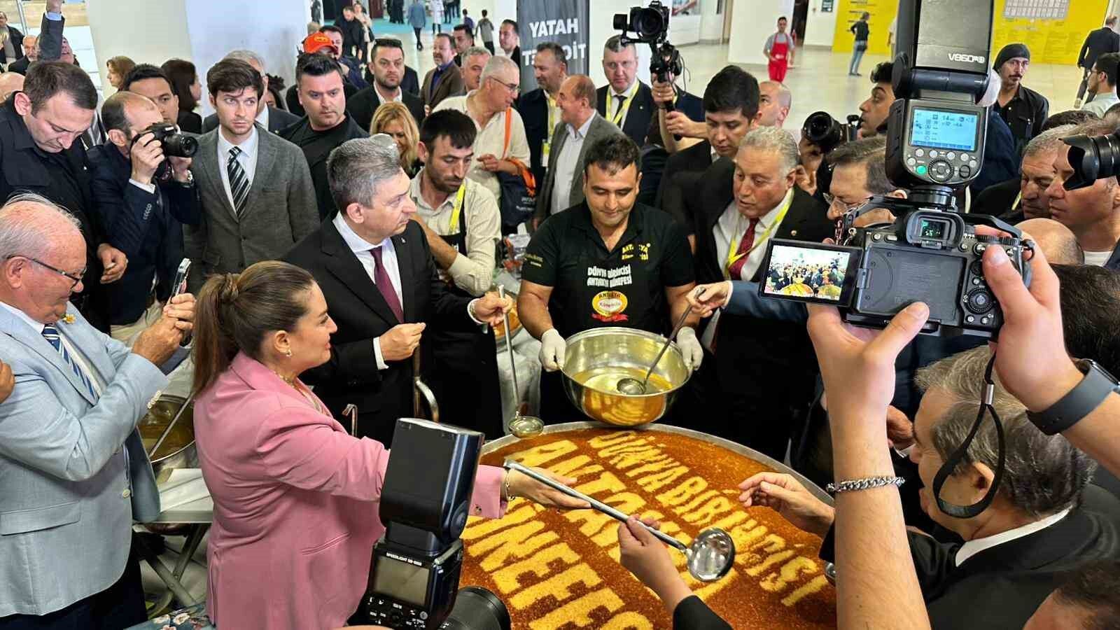 Yöresel Ürünler Fuarı YÖREX Antalya'da kapılarını açtı