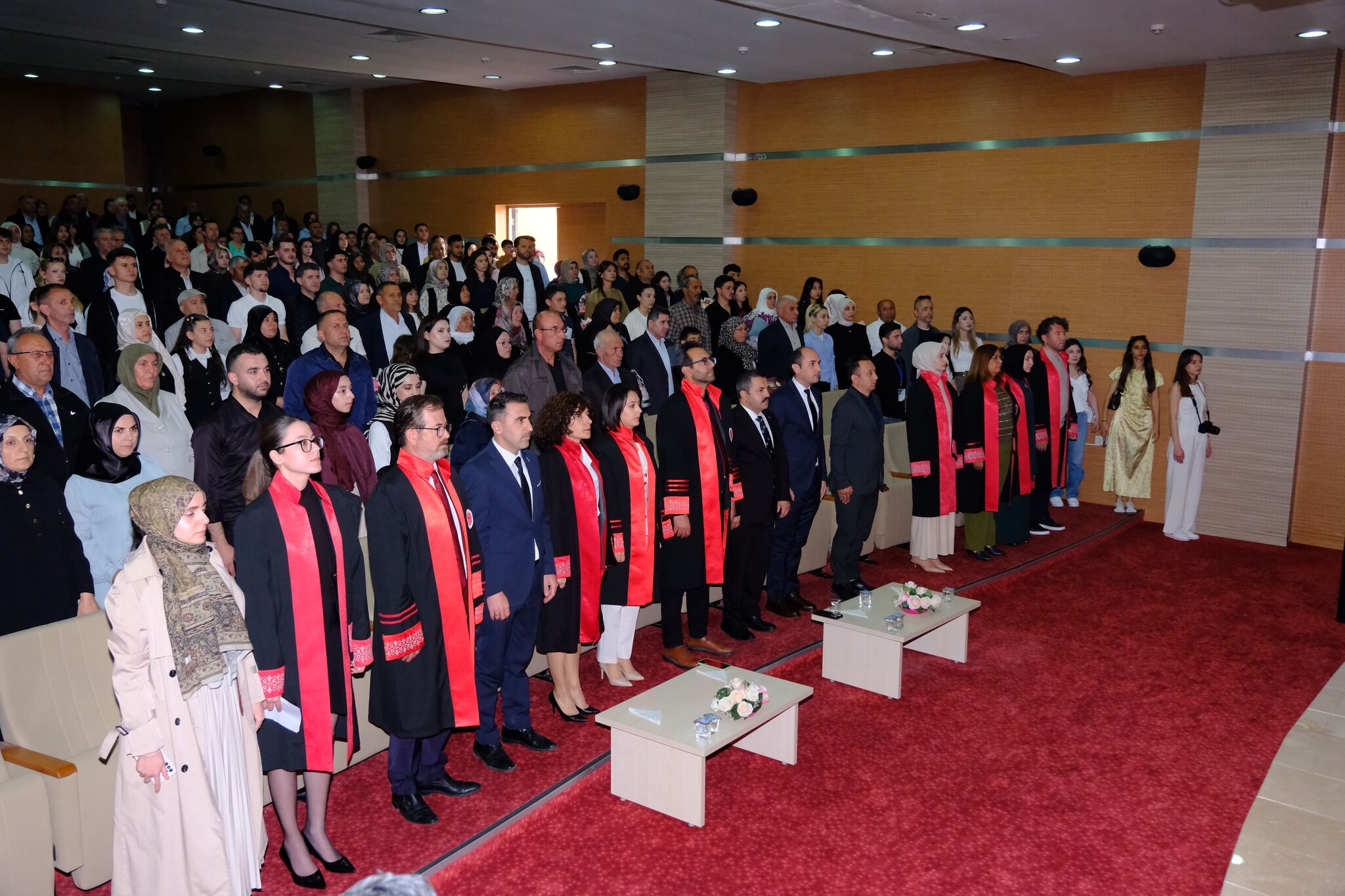 Akdağmadeni'nde Mezuniyet Gururu (1)
