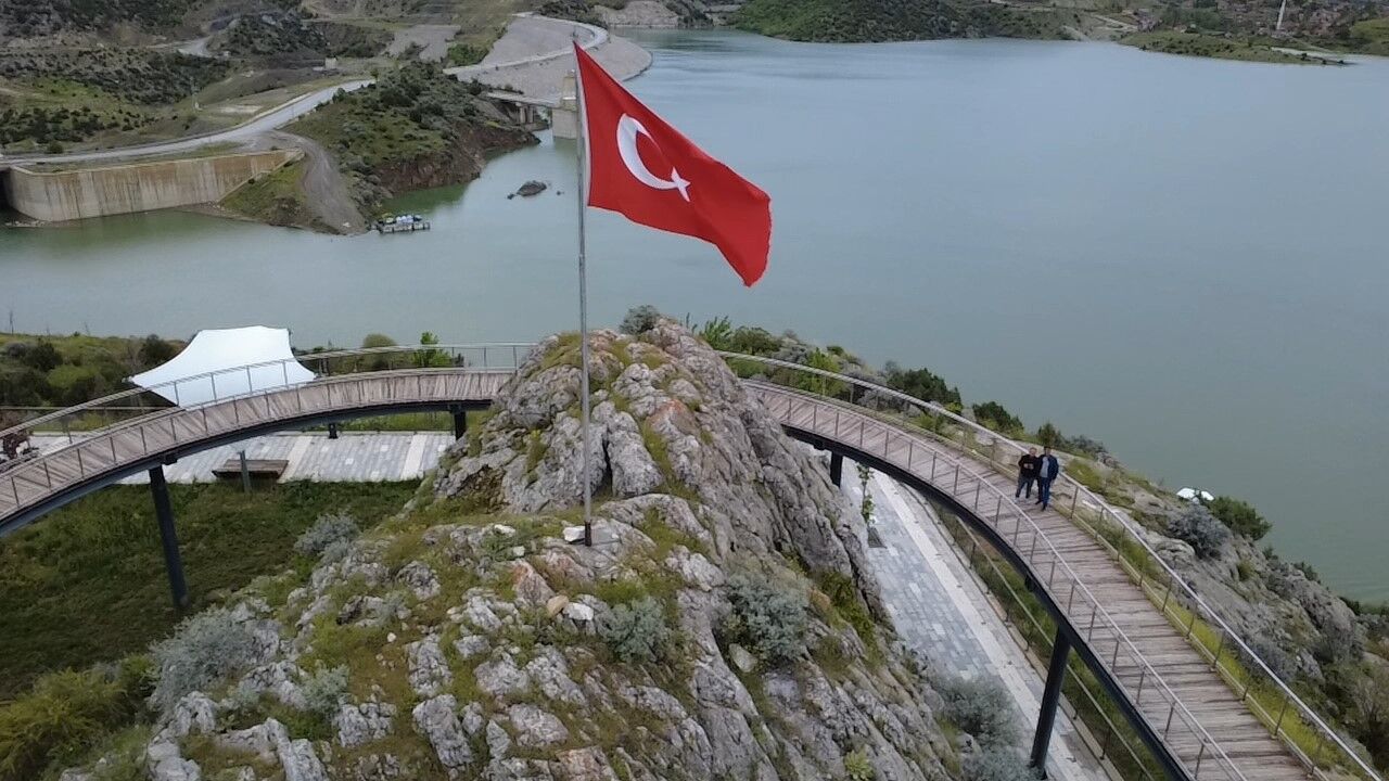 Çekerek Barajı Taştı Doluluk Yüzde 100'Ü Geçti (2)