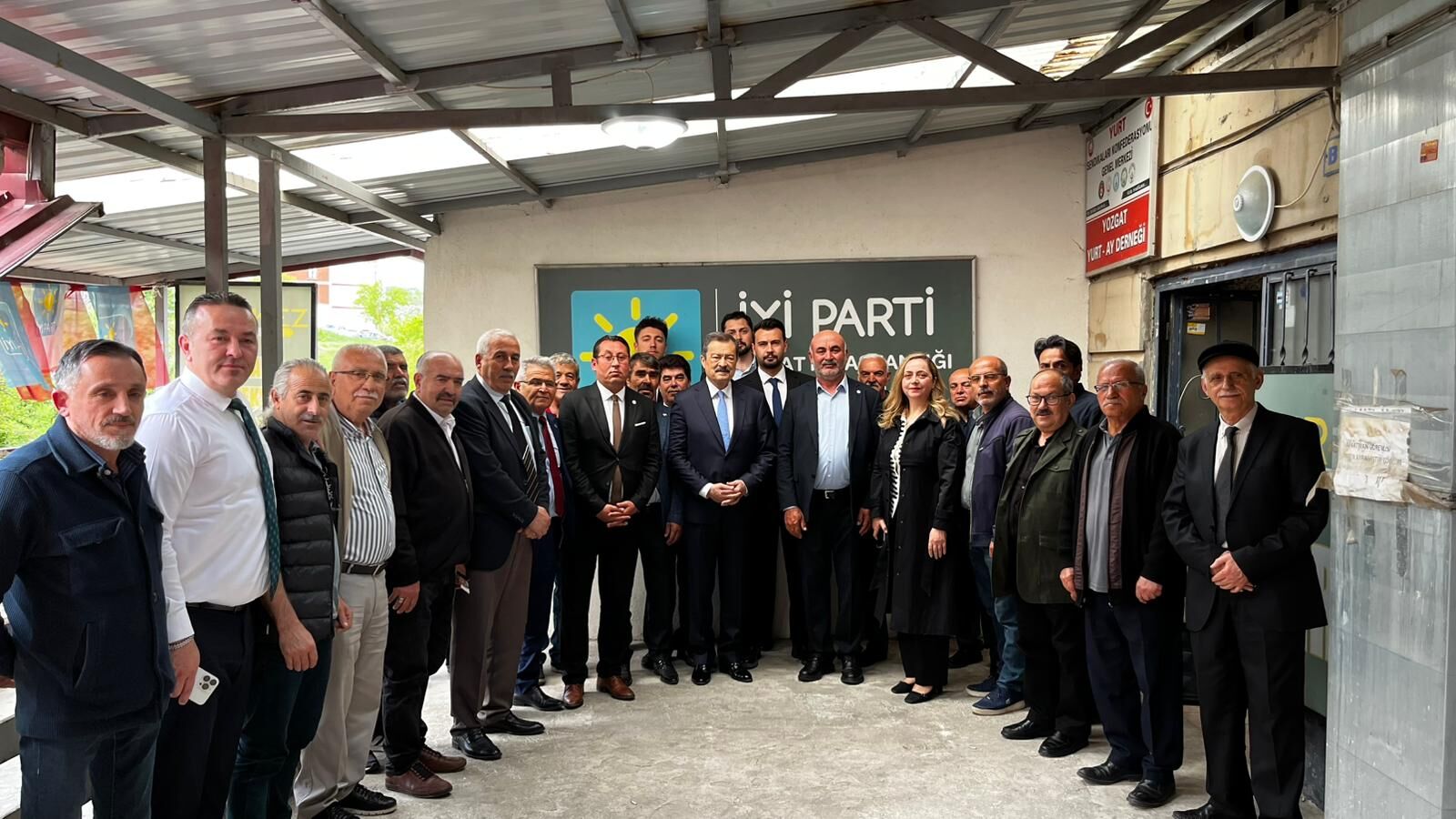 Lütfullah Kayalar Teşkilatla Buluştu, Mesajı Net Verdi (1)