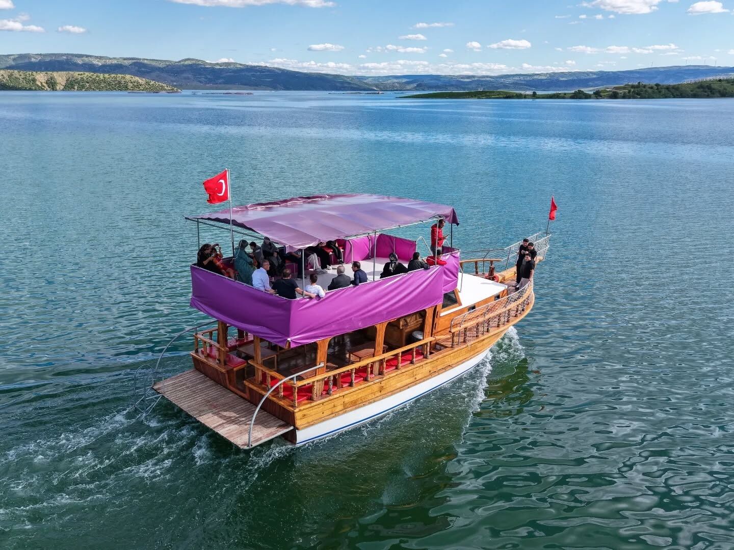 Yozgat Çekerek'te Yeni Dönem Barajda Tekne Turları Başladı (1)