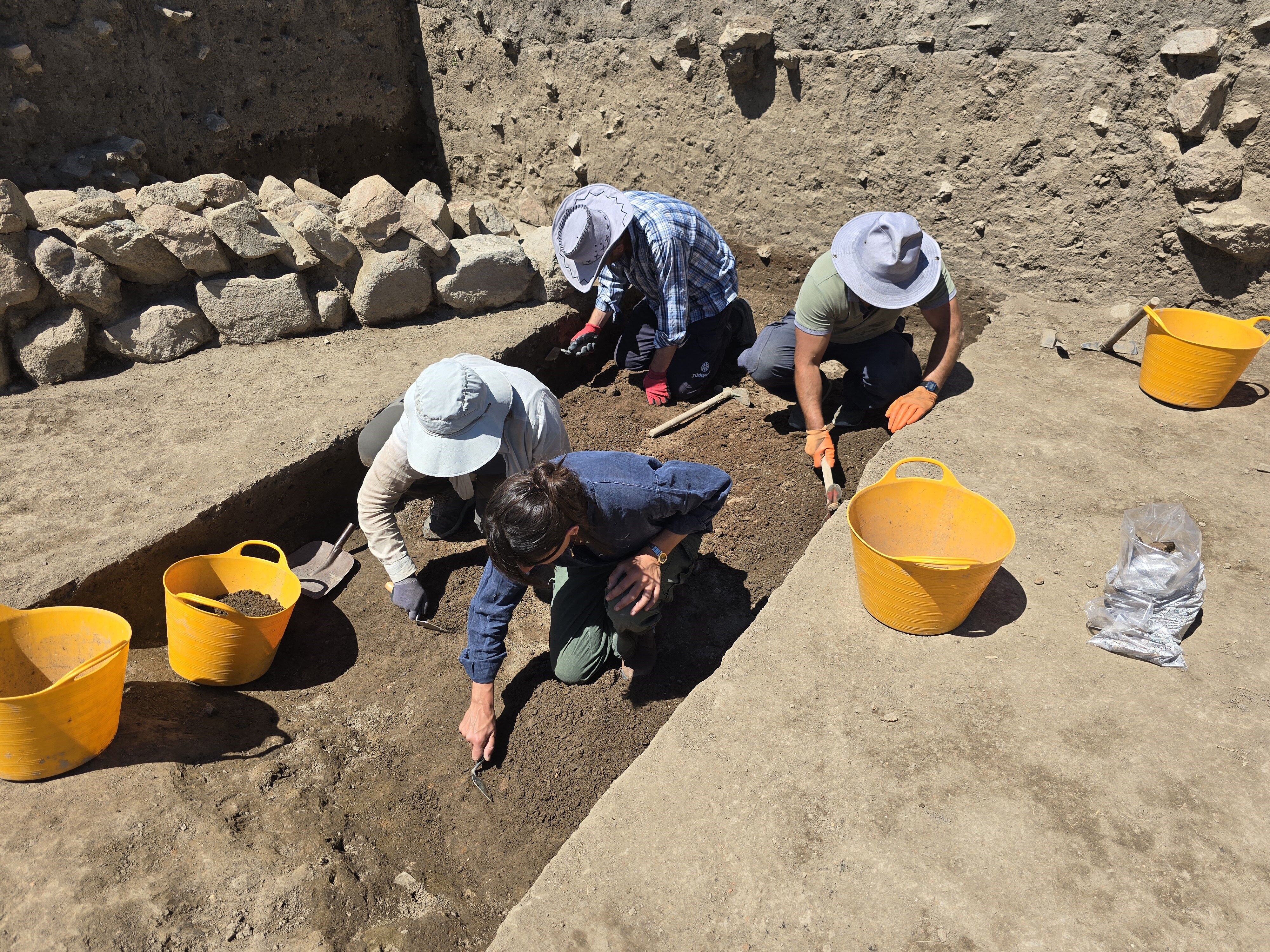 Uşaklı Höyük'teki Kazılarda Eski Çağlara Ait Ritüel Alanları Araştırılıyor (2)